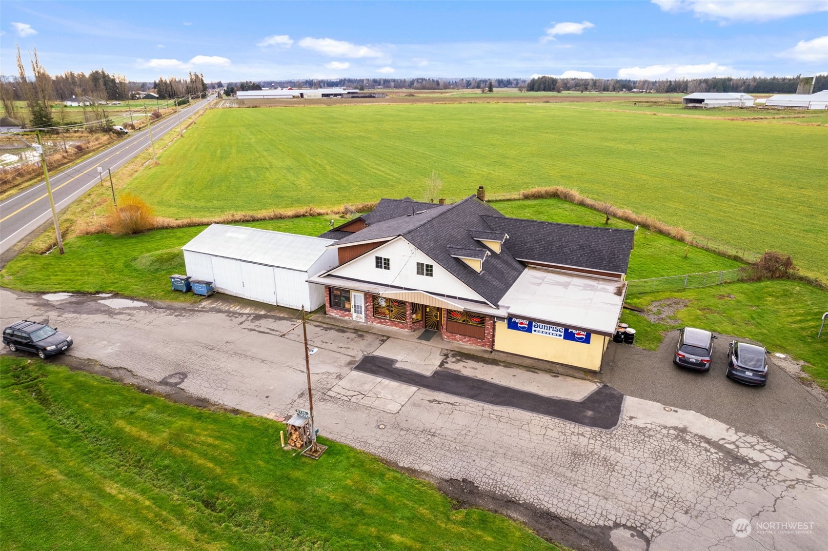 8887 Sunrise Road Property Photo