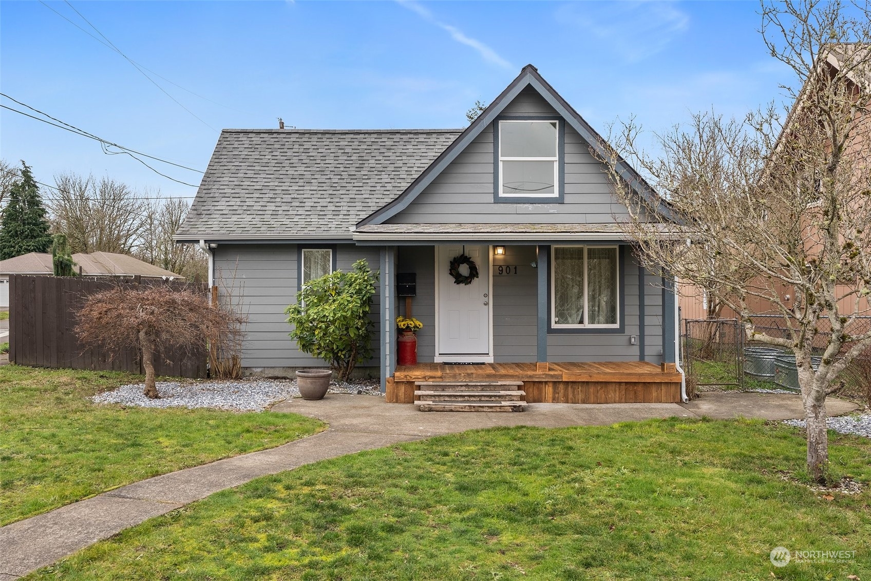 901 L Street Property Photo 1