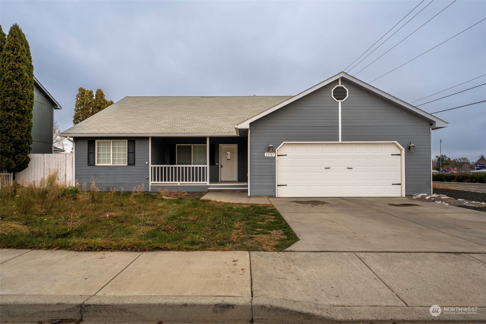 1537 W 24th Loop Property Photo