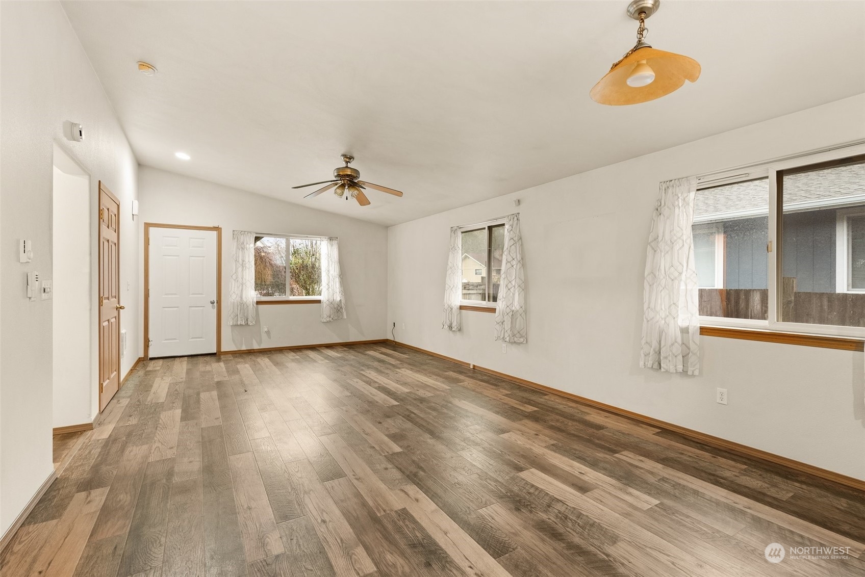 1355 Sw William Avenue Property Photo 5