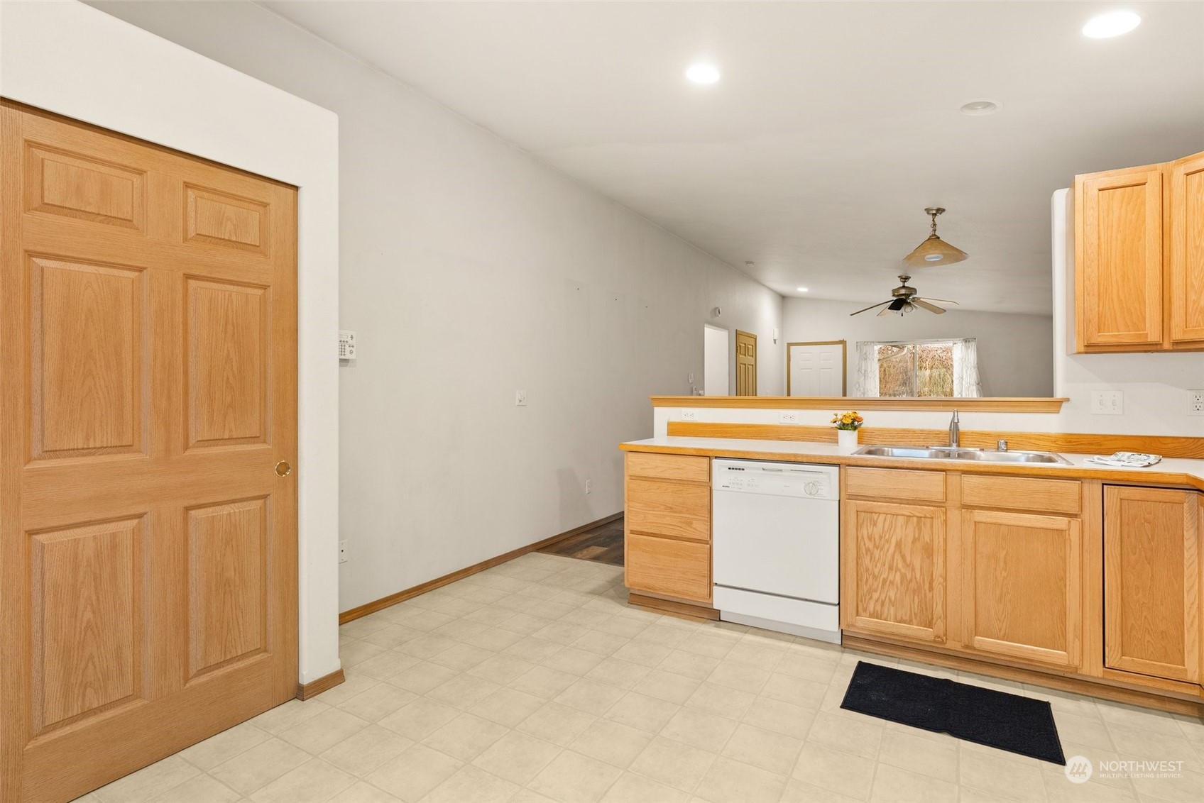 1355 Sw William Avenue Property Photo 7