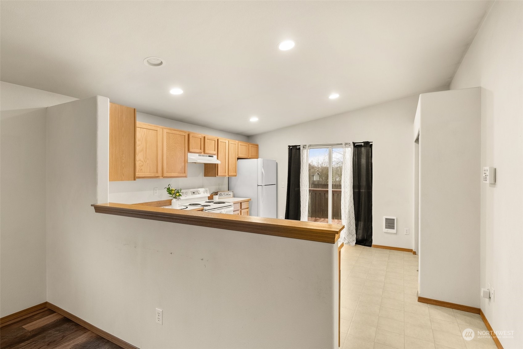 1355 Sw William Avenue Property Photo 8