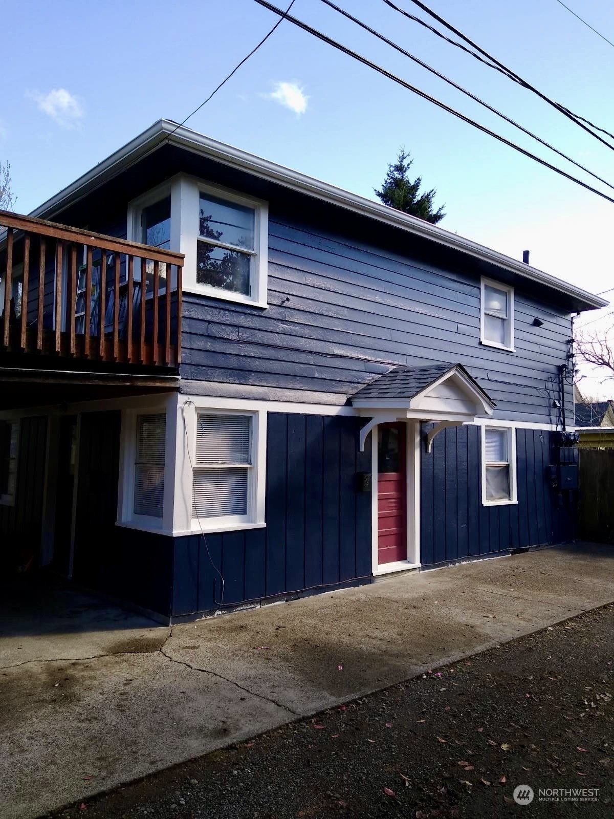 317 1/2 Iron Street Property Photo