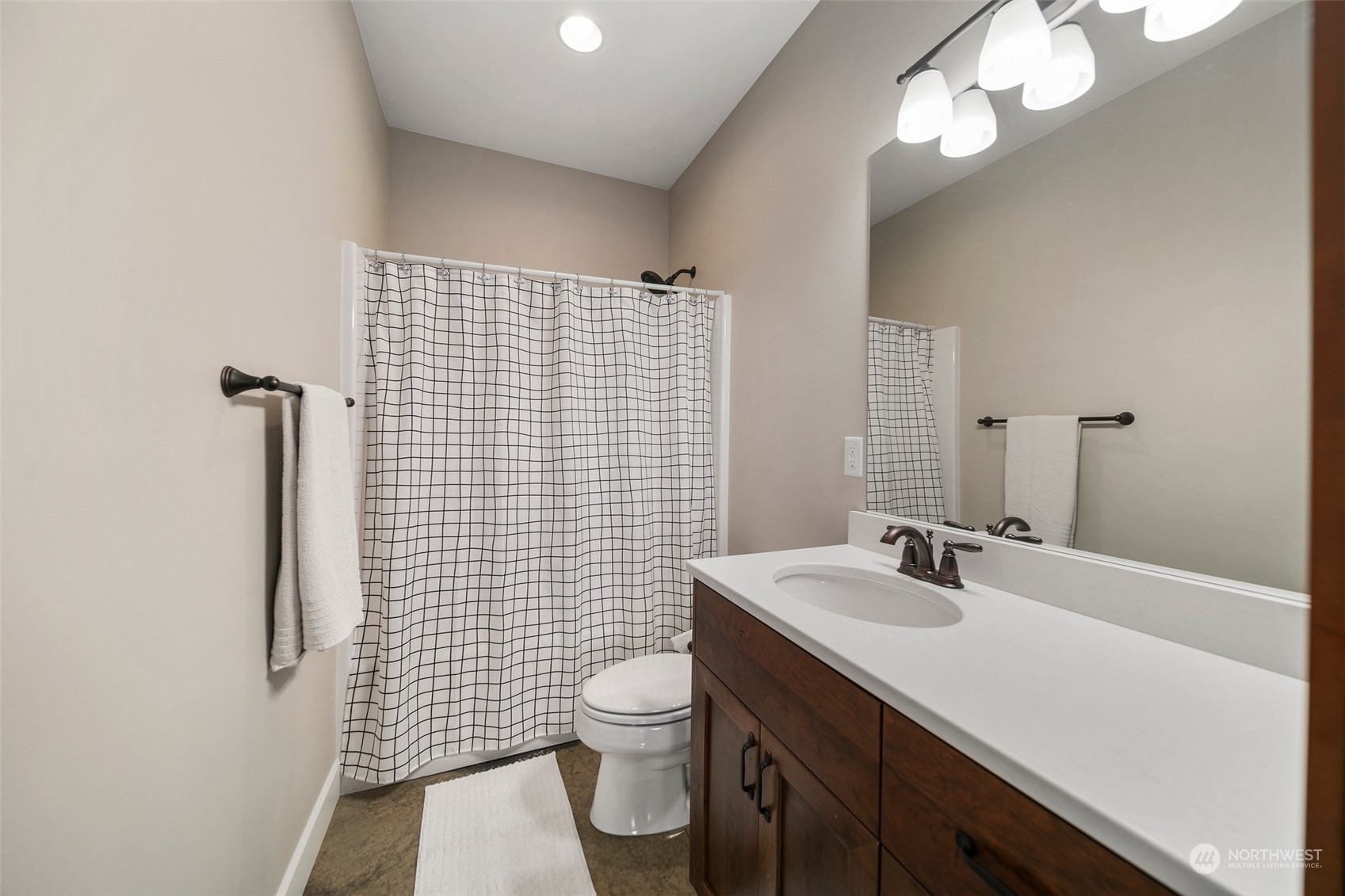11 Holcomb Drive Property Photo 24