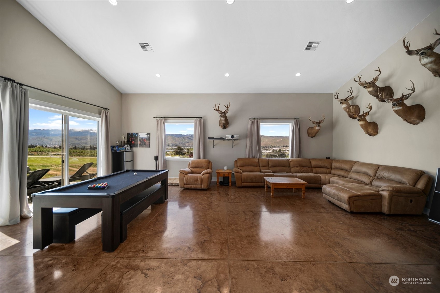11 Holcomb Drive Property Photo 32