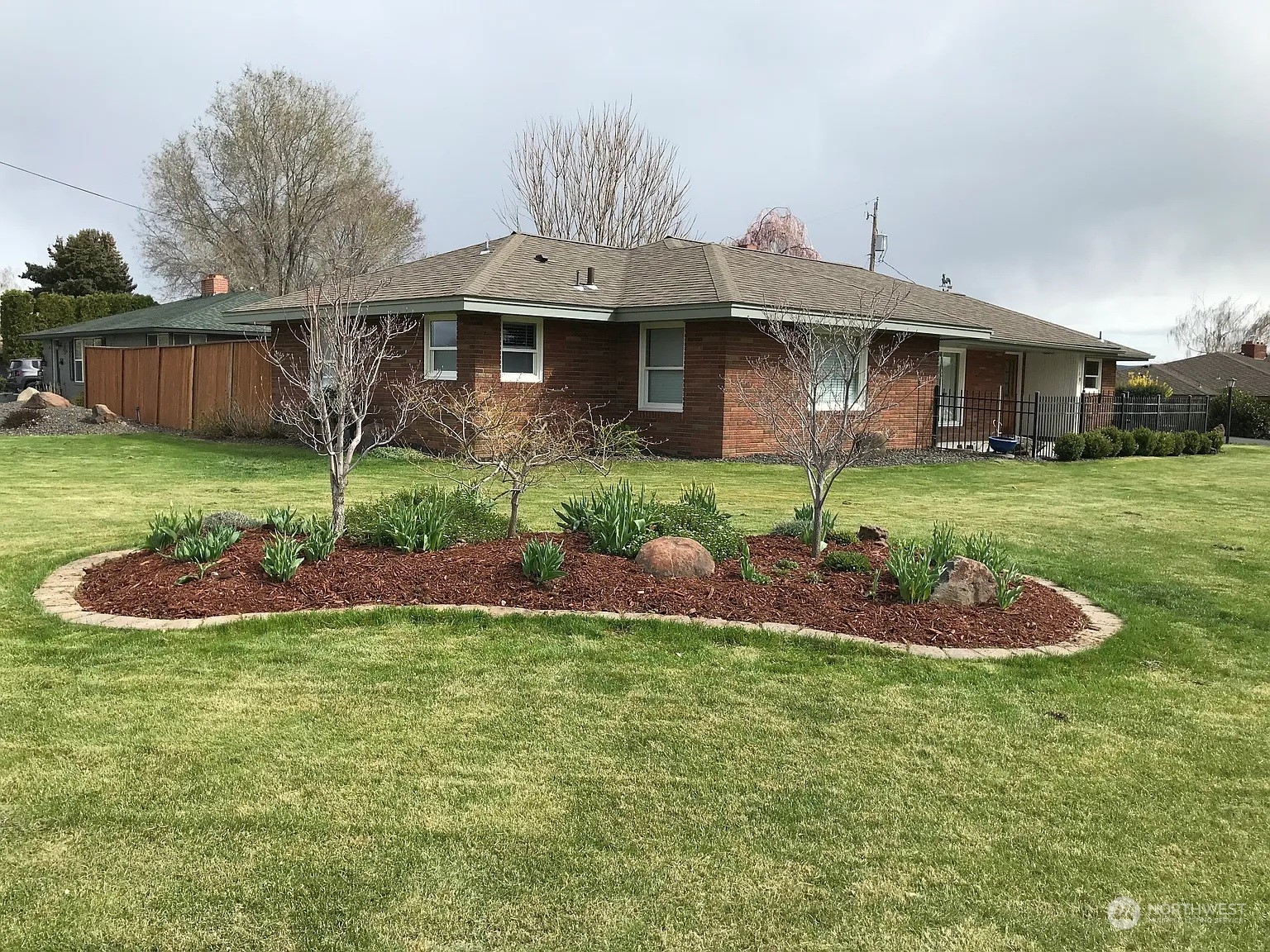 319 N 46th Avenue