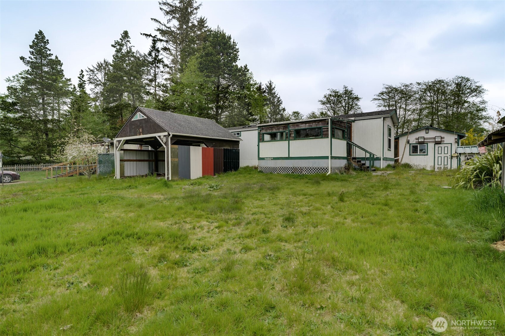 24502 V Lane Property Photo 8
