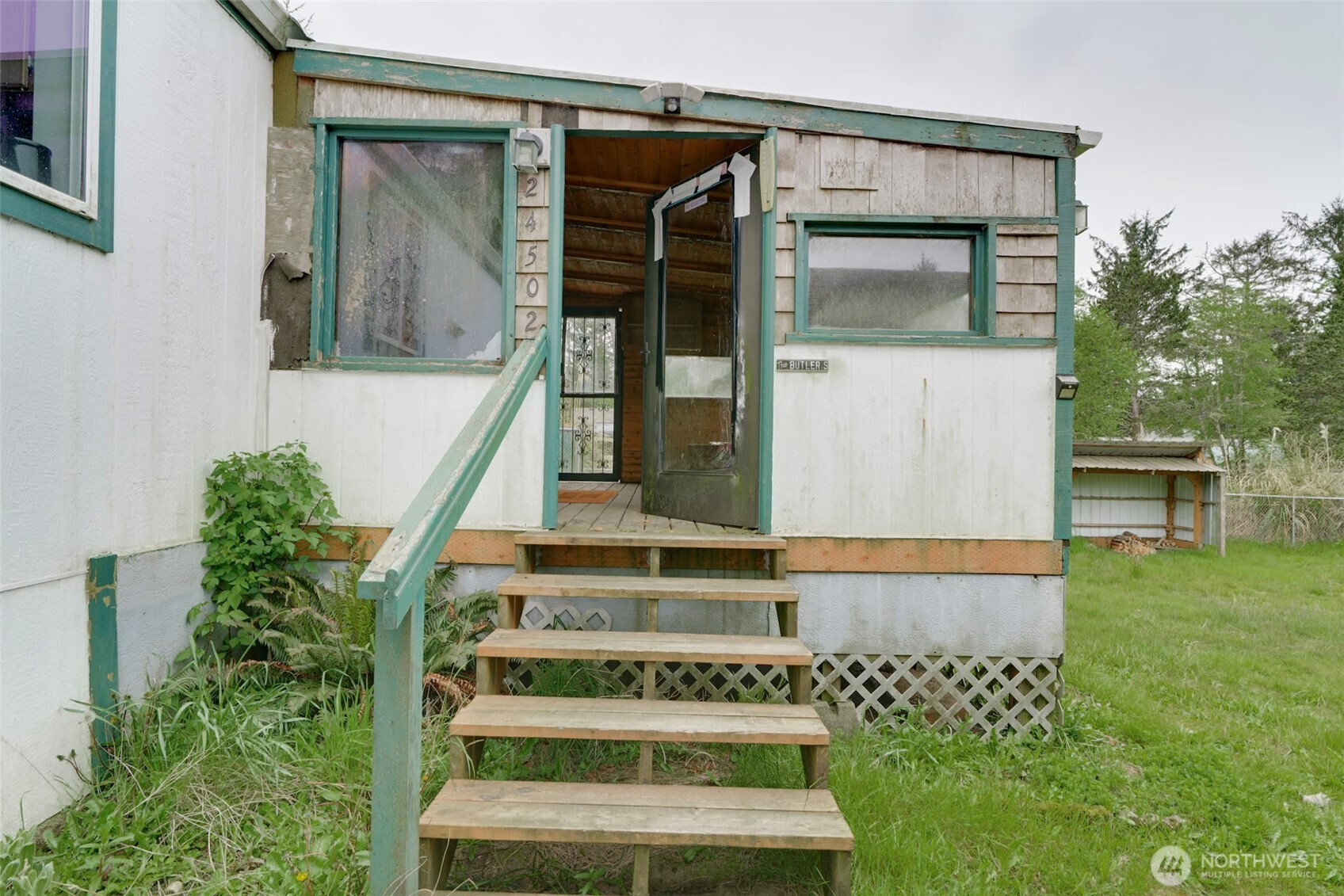 24502 V Lane Property Photo 11