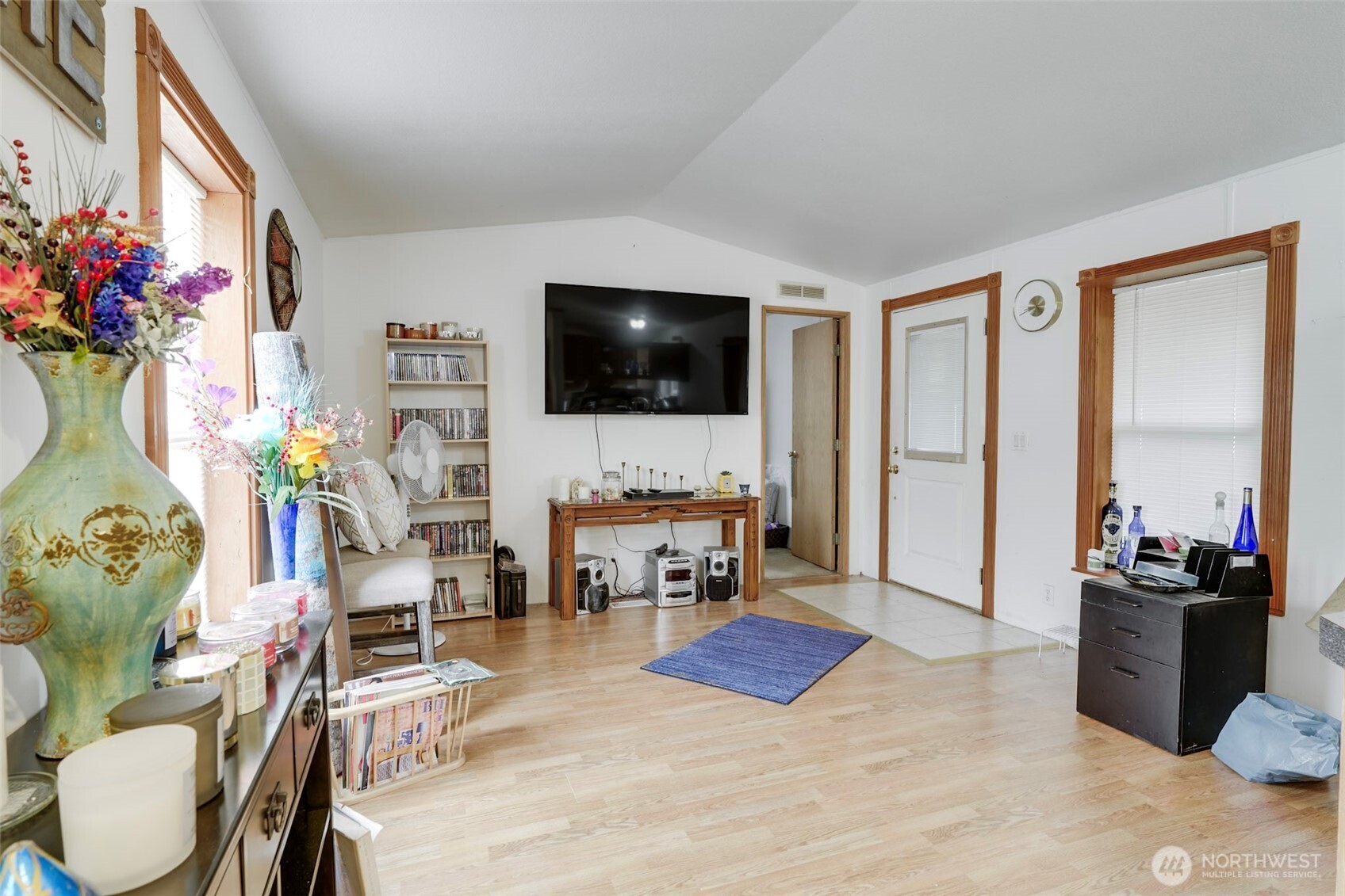 24502 V Lane Property Photo 15