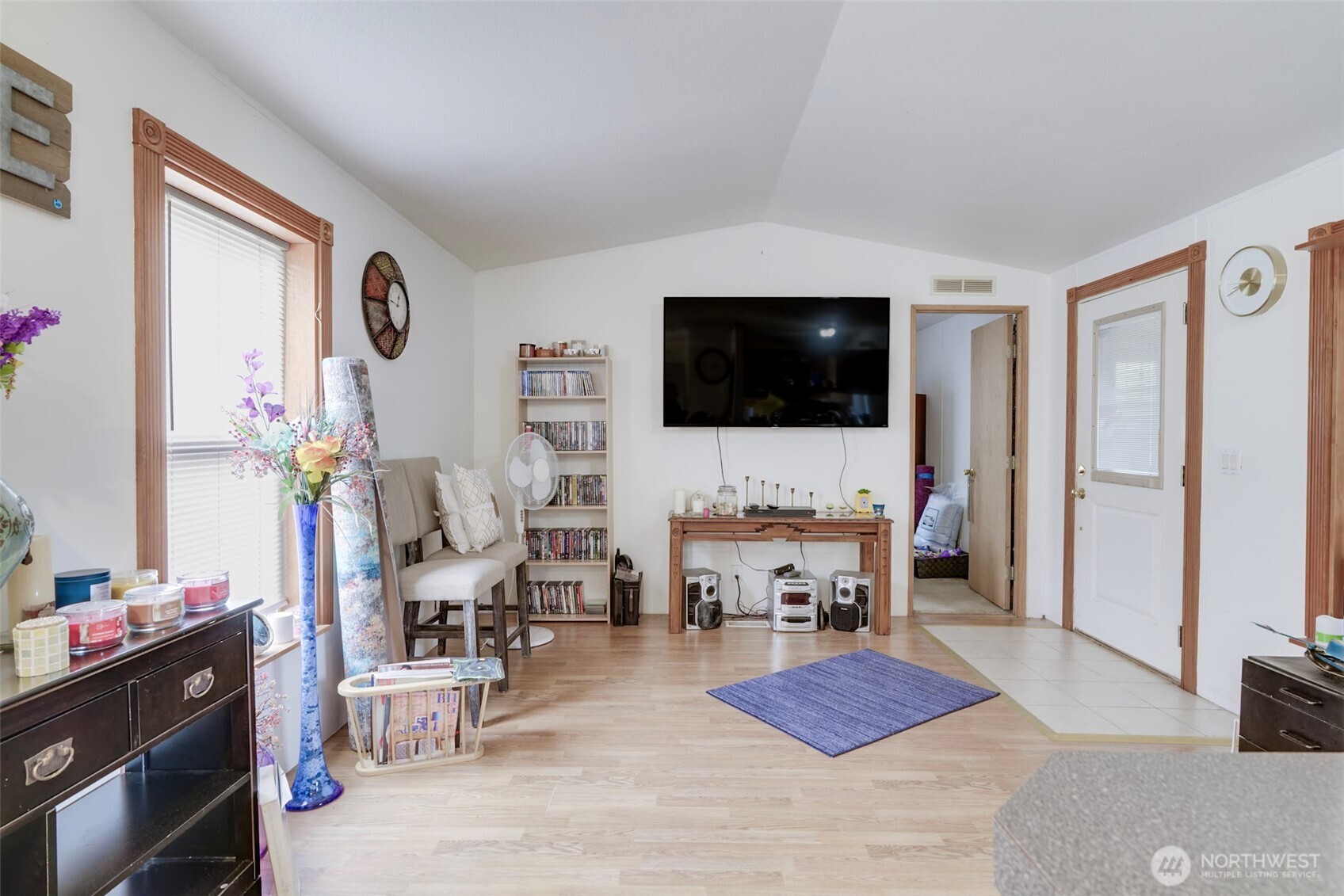 24502 V Lane Property Photo 16