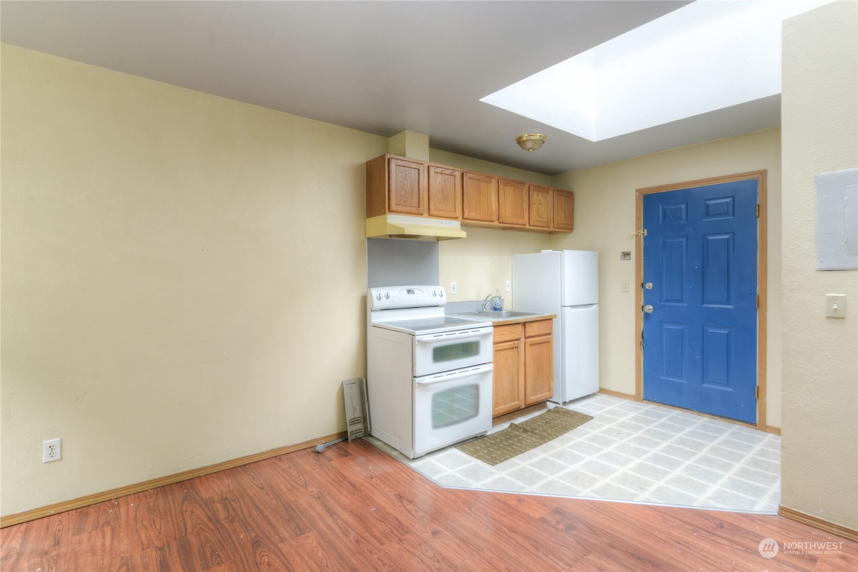 213 4th Avenue Property Photo 23