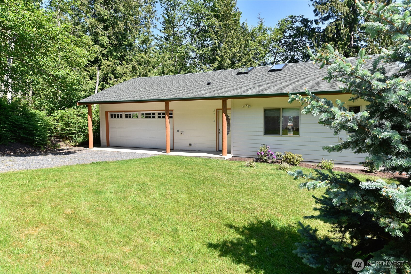 2940 Cedar Avenue Property Photo 1