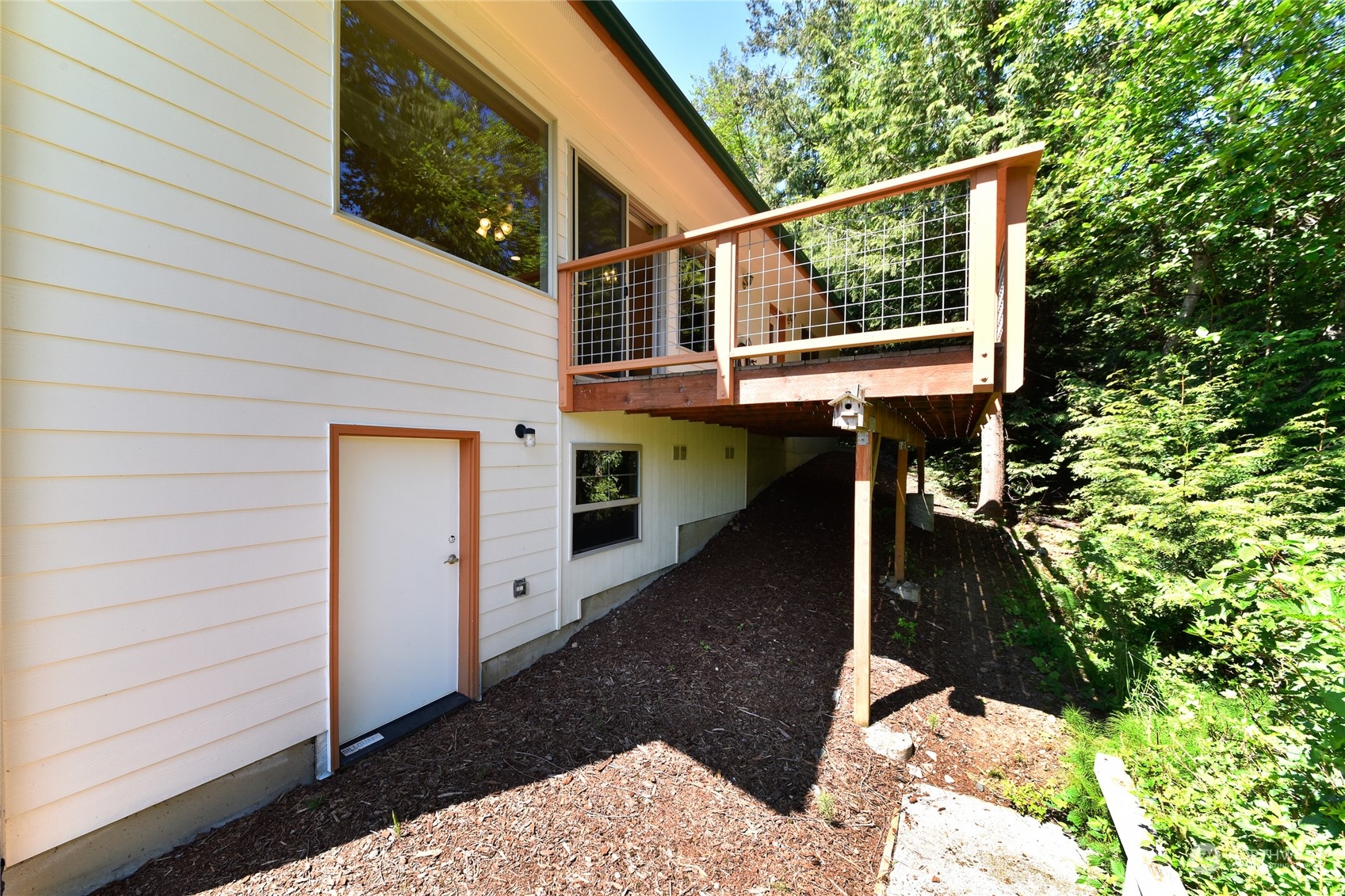 2940 Cedar Avenue Property Photo 5