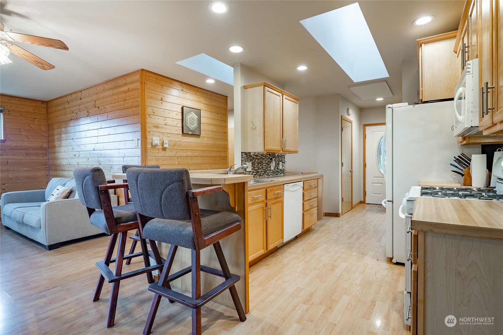 2940 Cedar Avenue Property Photo 12