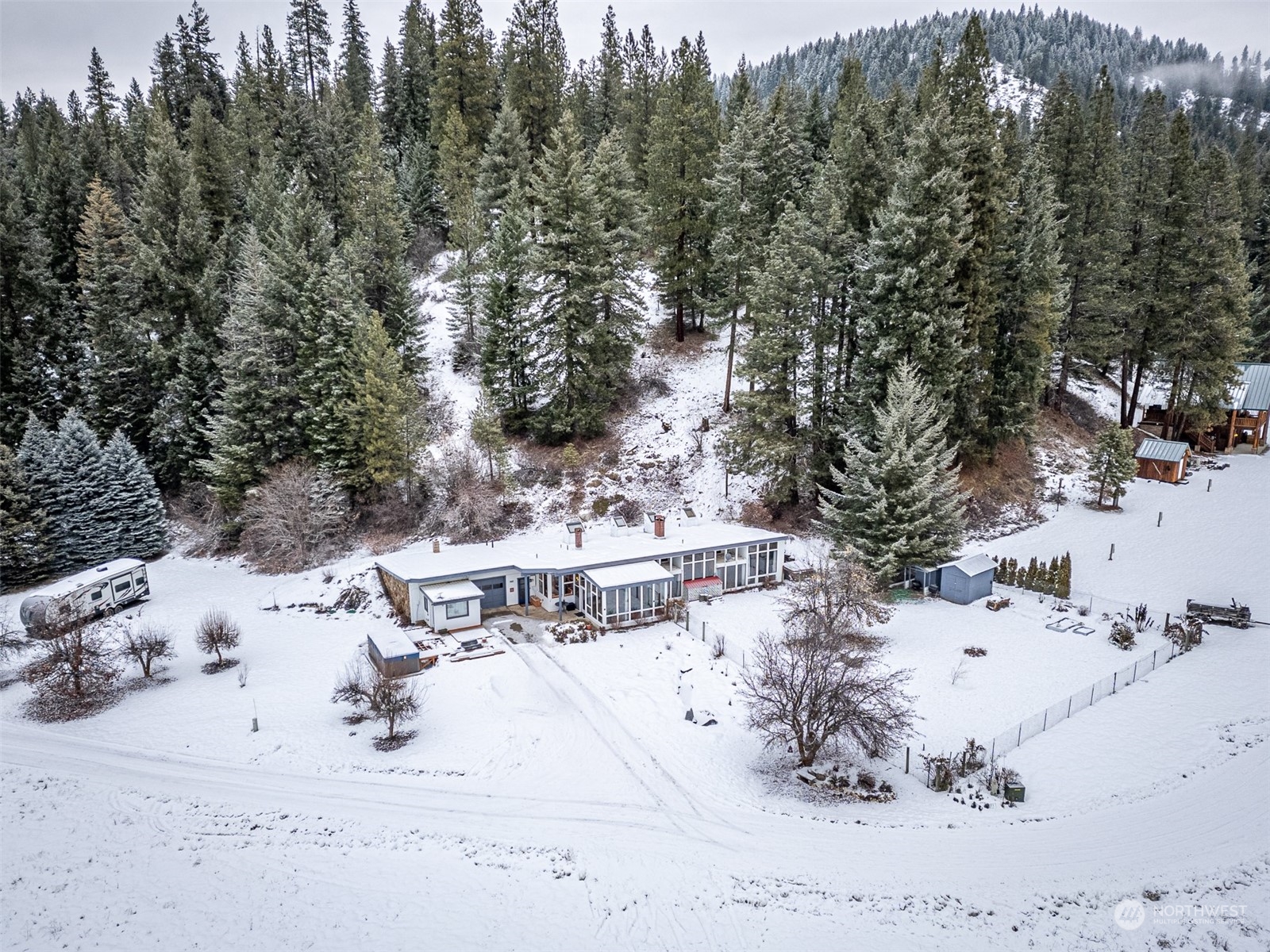 19673 Chiwawa Loop Road Property Photo