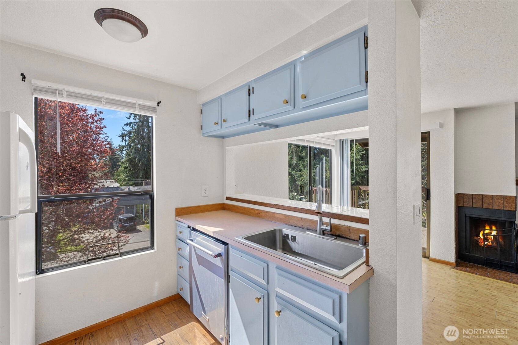 17305 Stone Court Property Photo 6