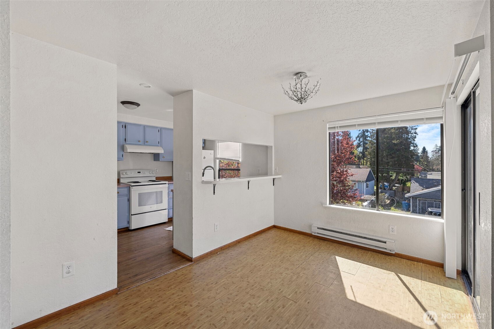 17305 Stone Court Property Photo 7