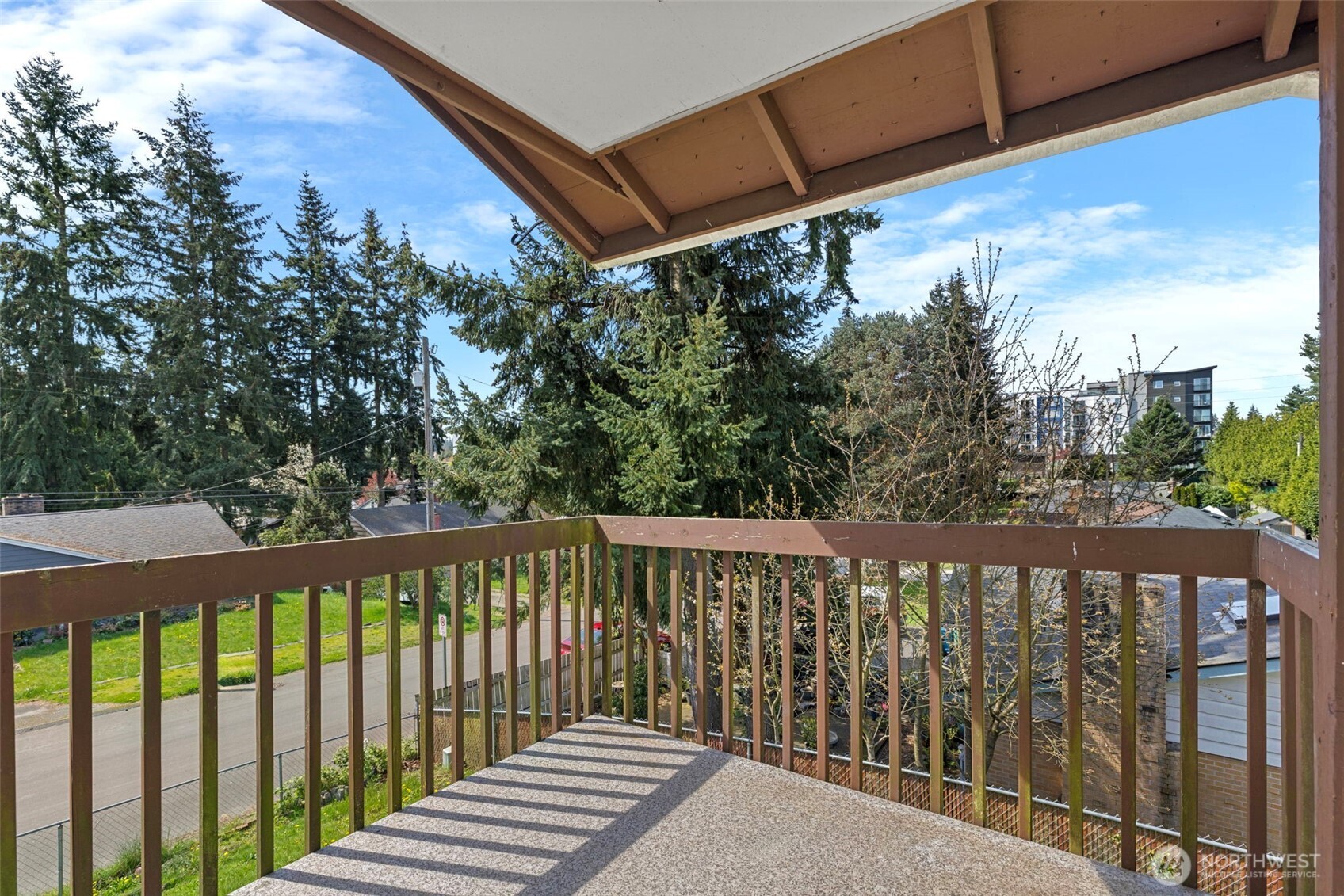 17305 Stone Court Property Photo 8