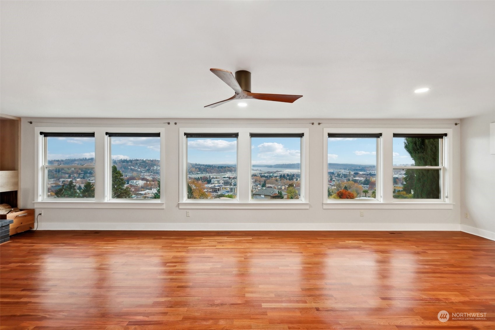 508 Renton Avenue Property Photo 6