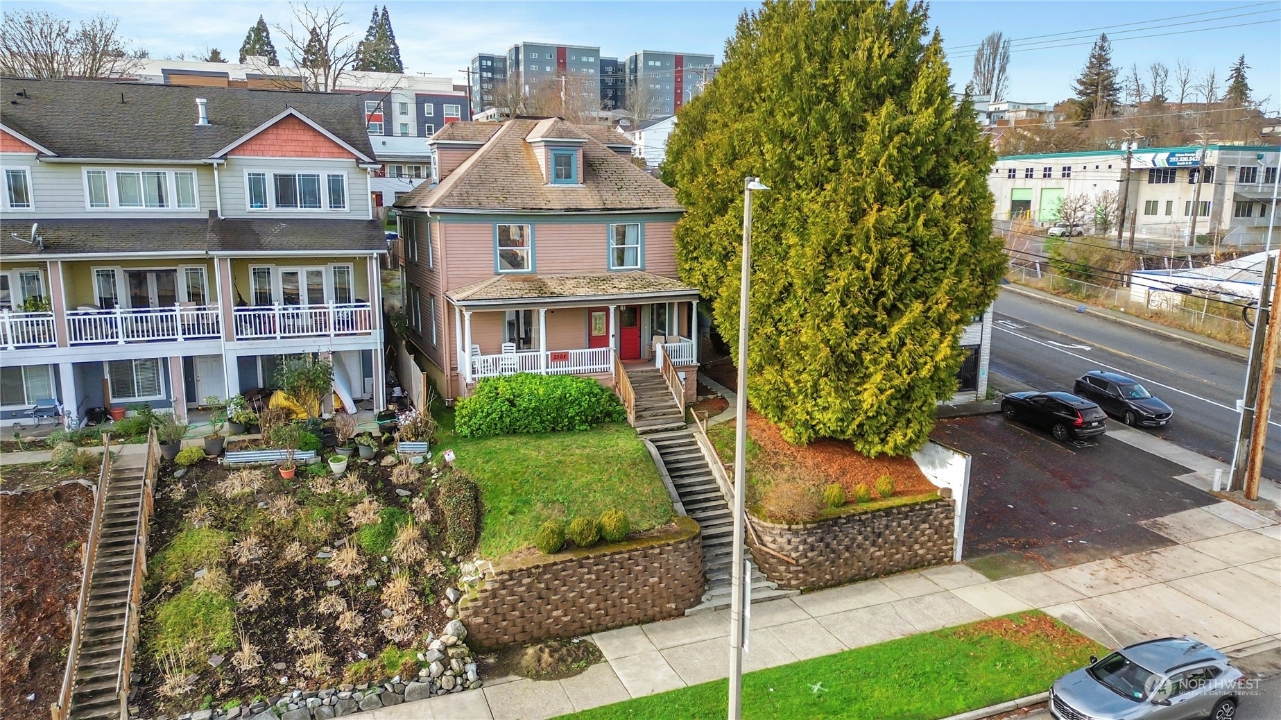 2504 Tacoma Avenue Property Photo