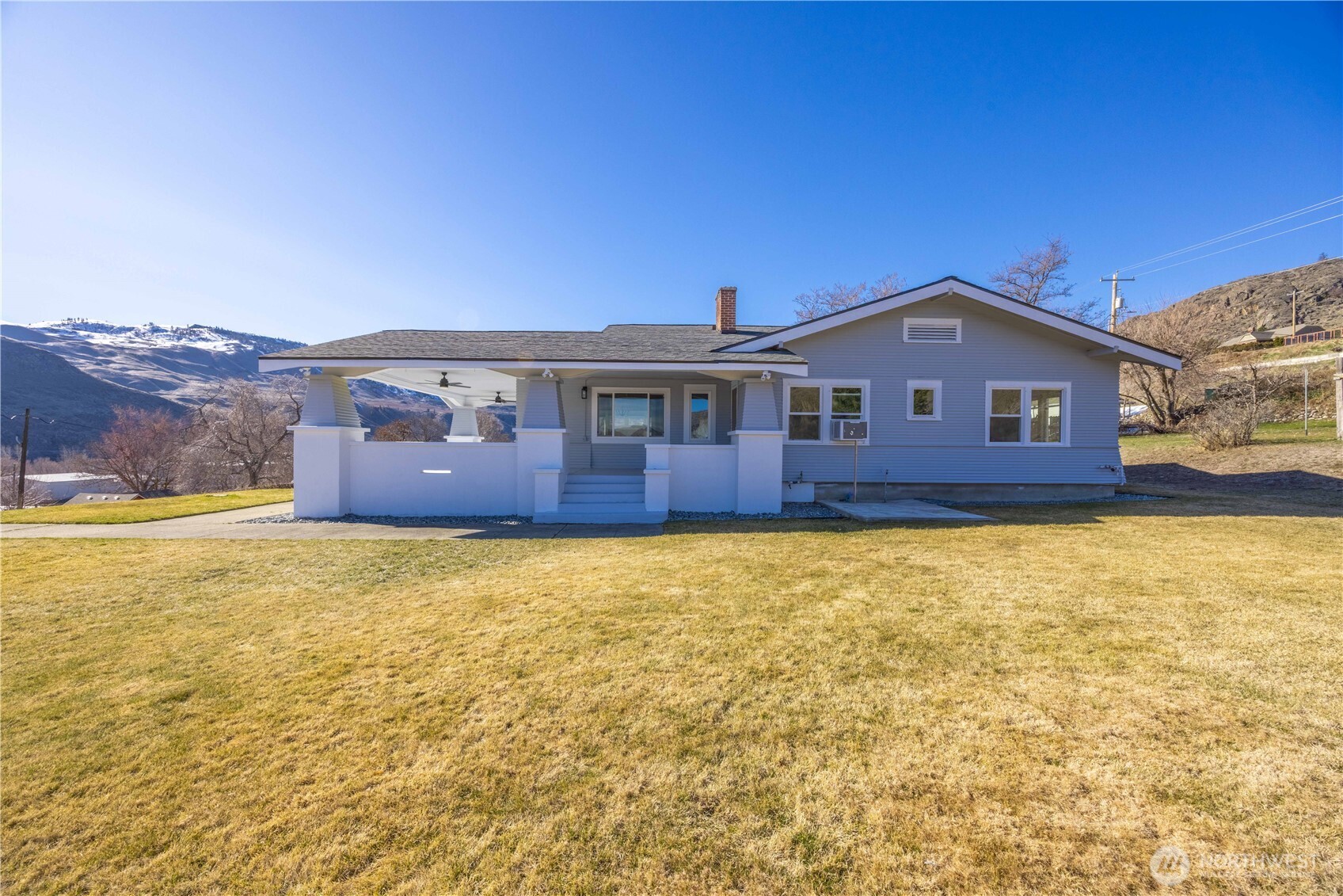242 3rd Street Property Photo
