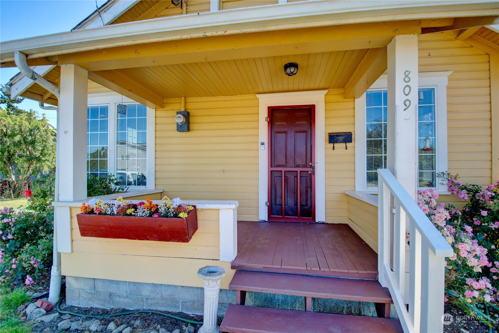 809 26th Property Photo 1