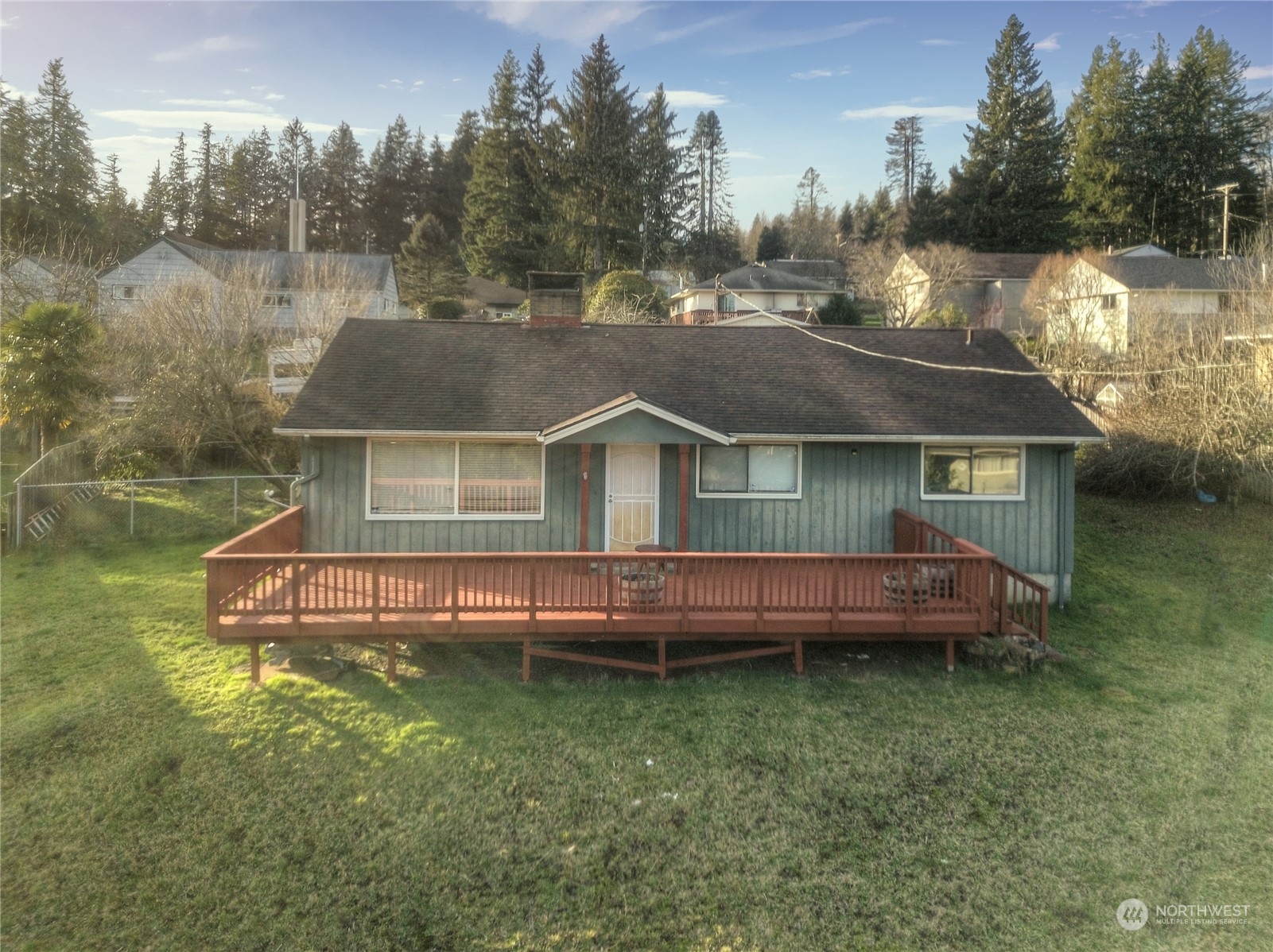 2749 Highland Drive Property Photo 1