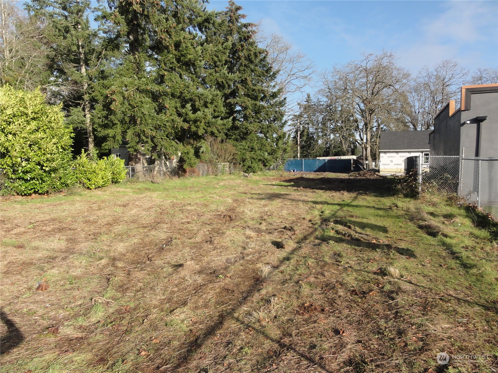 8209 Maple Street Property Photo