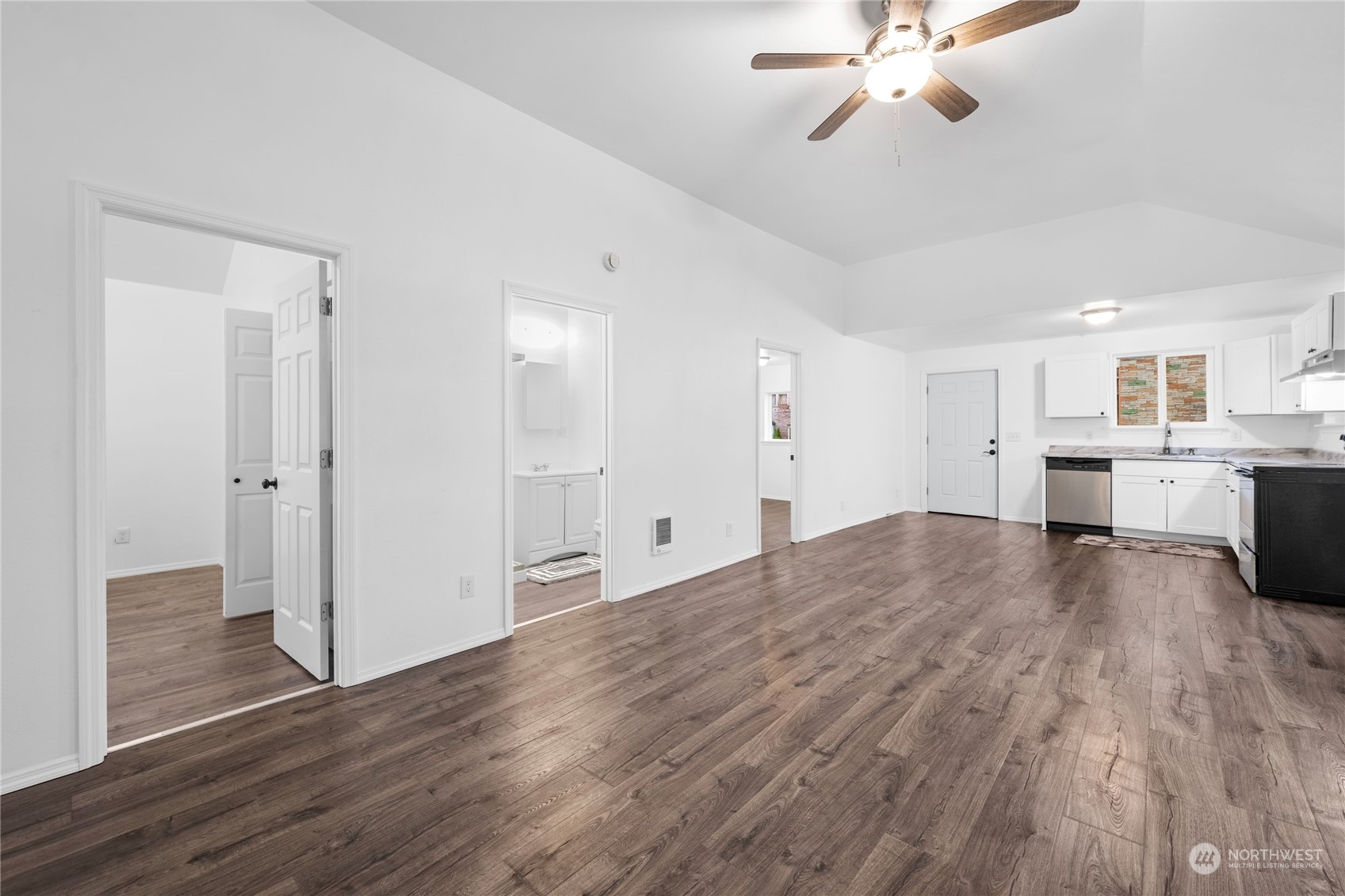 703 A&b Duryea Street Property Photo 6
