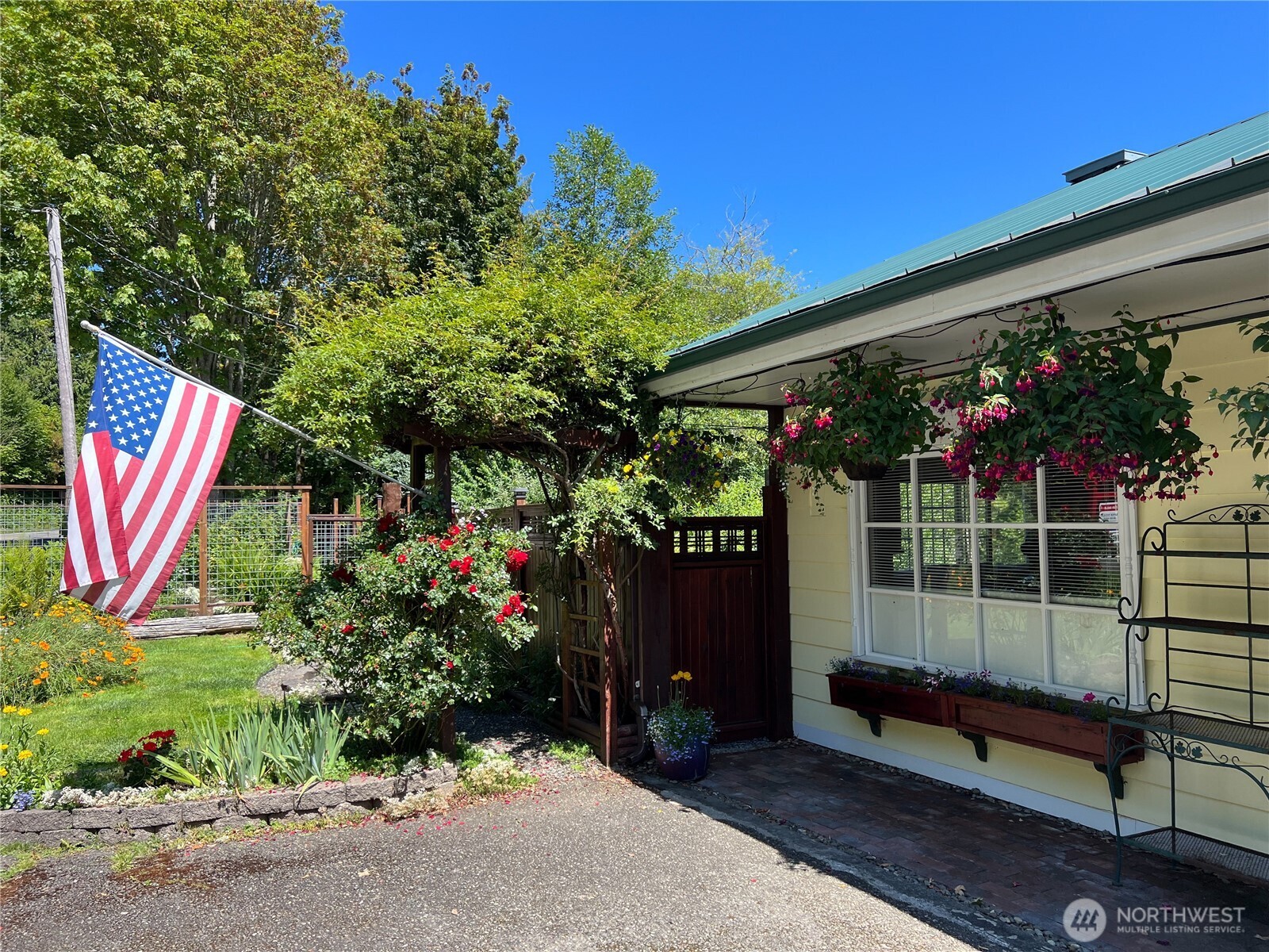 7251 Oak Bay Road Property Photo 2