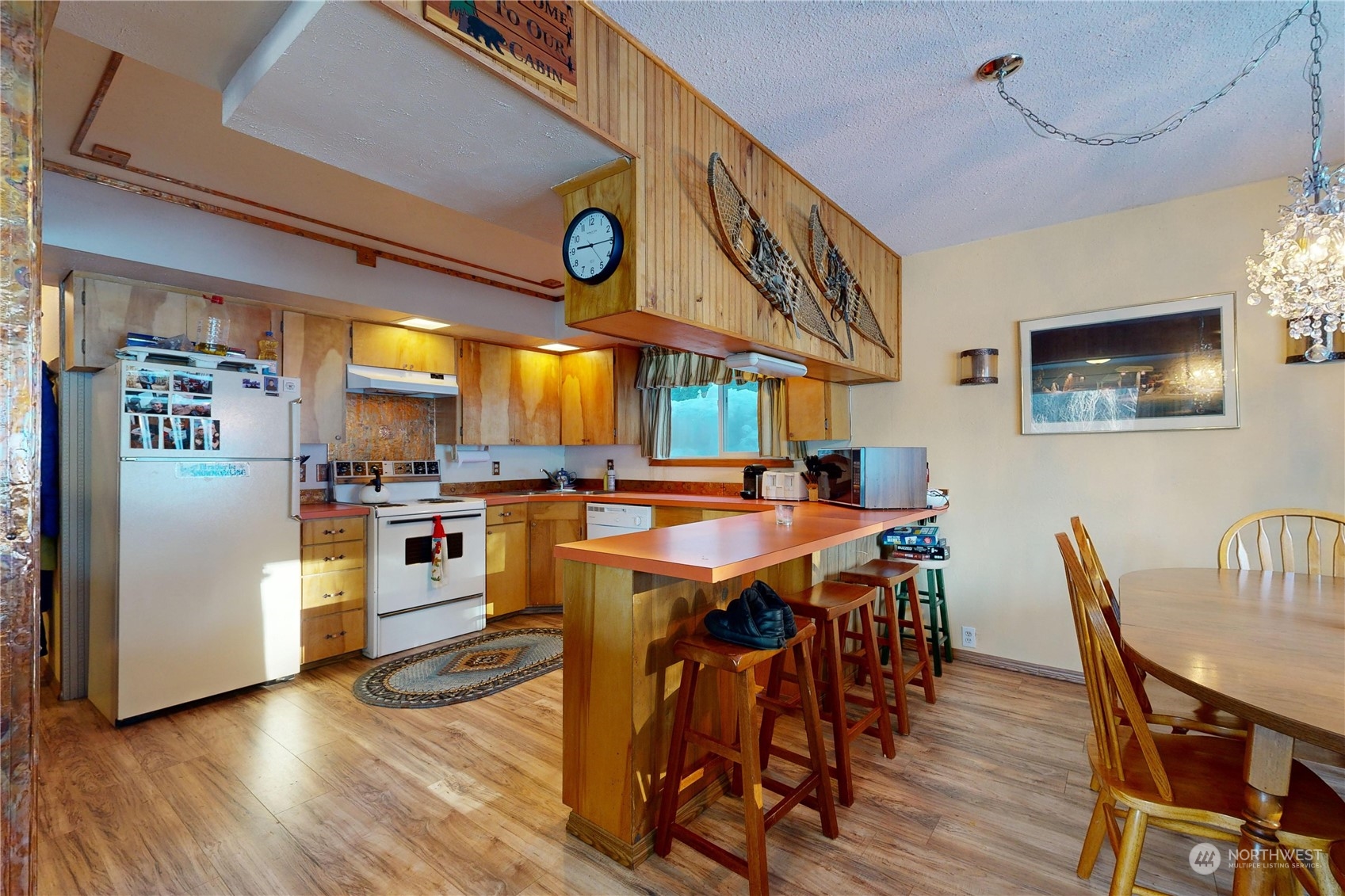61515 Highway 204 Property Photo 4
