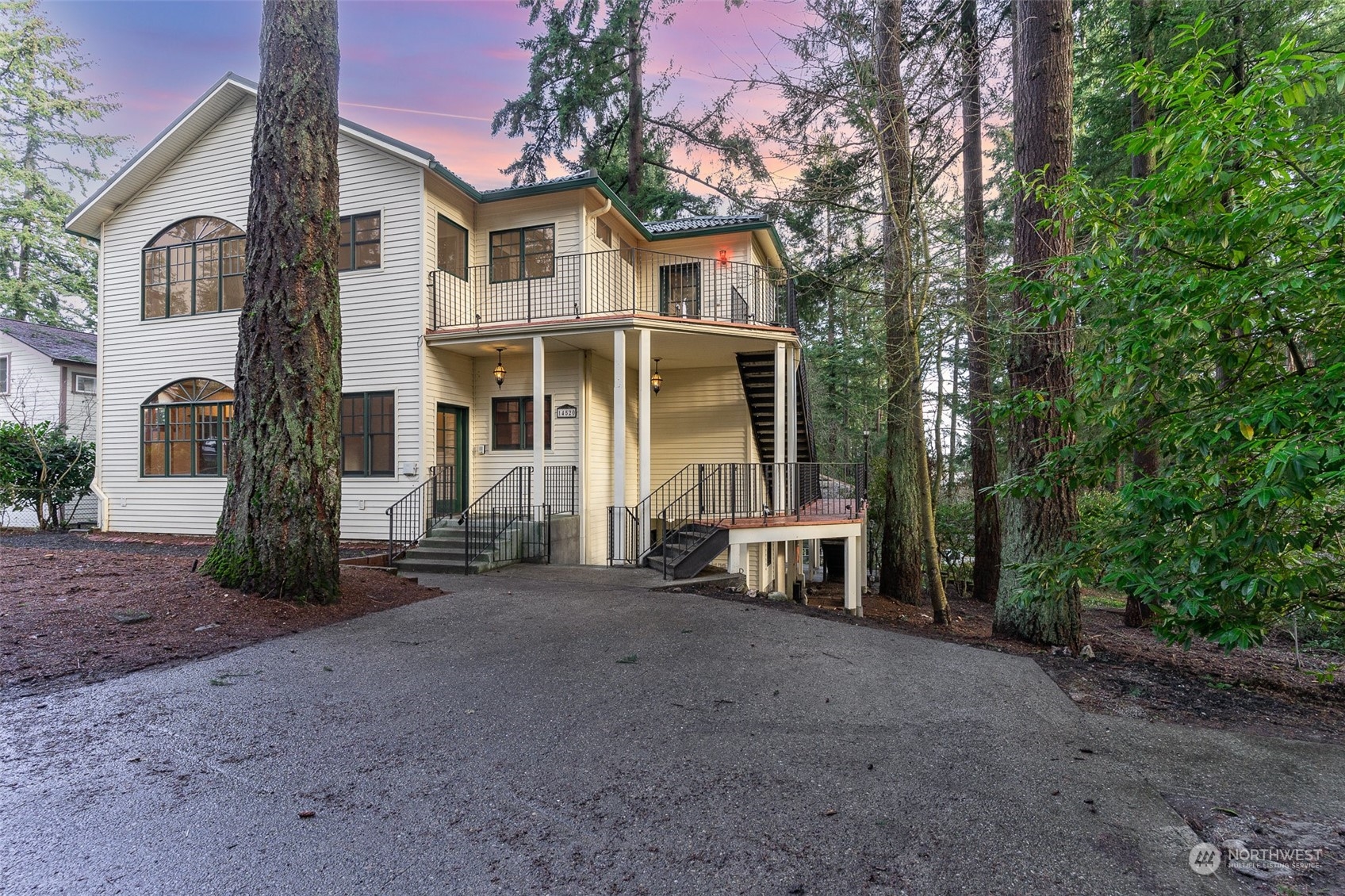14520 Fremont Avenue Property Photo