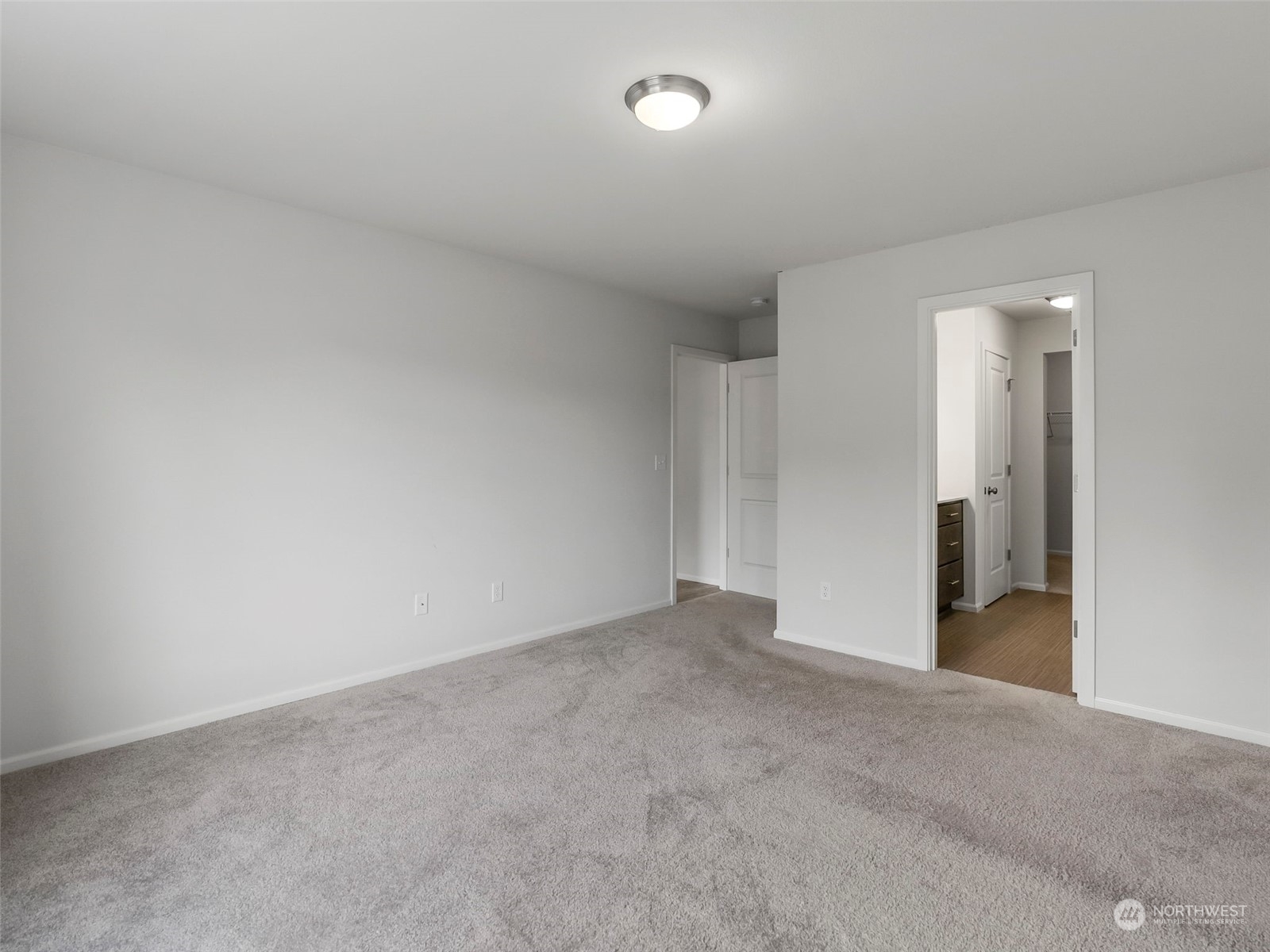 9136 Aster Street Property Photo 14