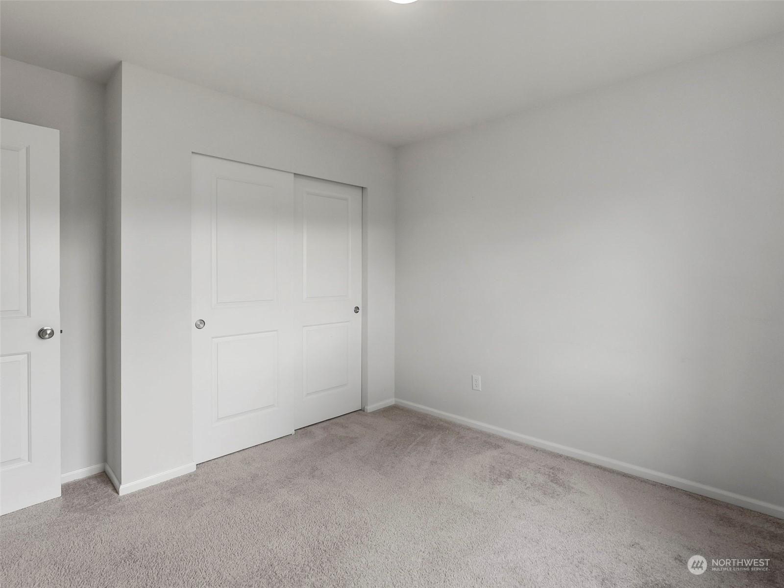 9136 Aster Street Property Photo 24