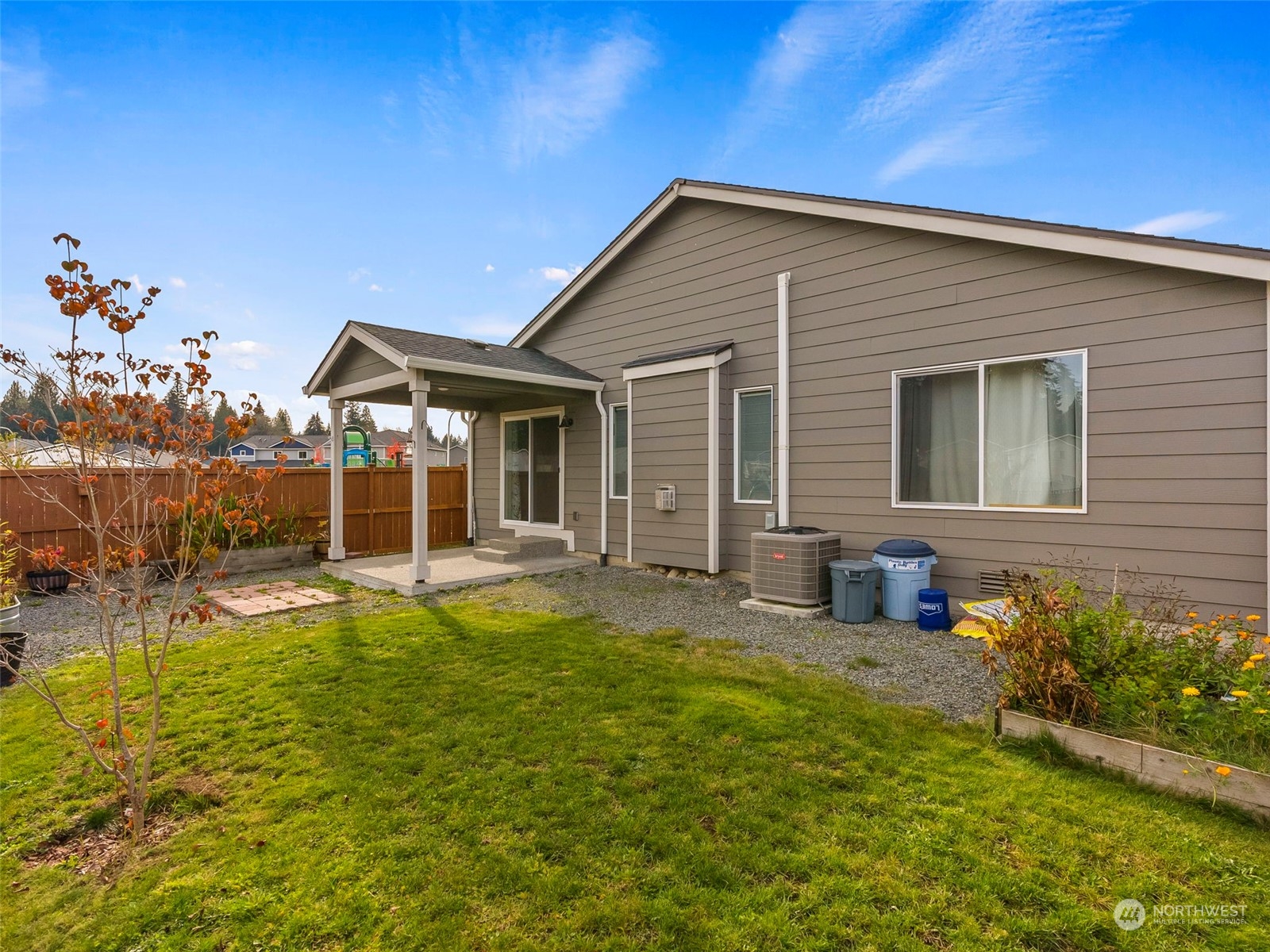 9136 Aster Street Property Photo 29
