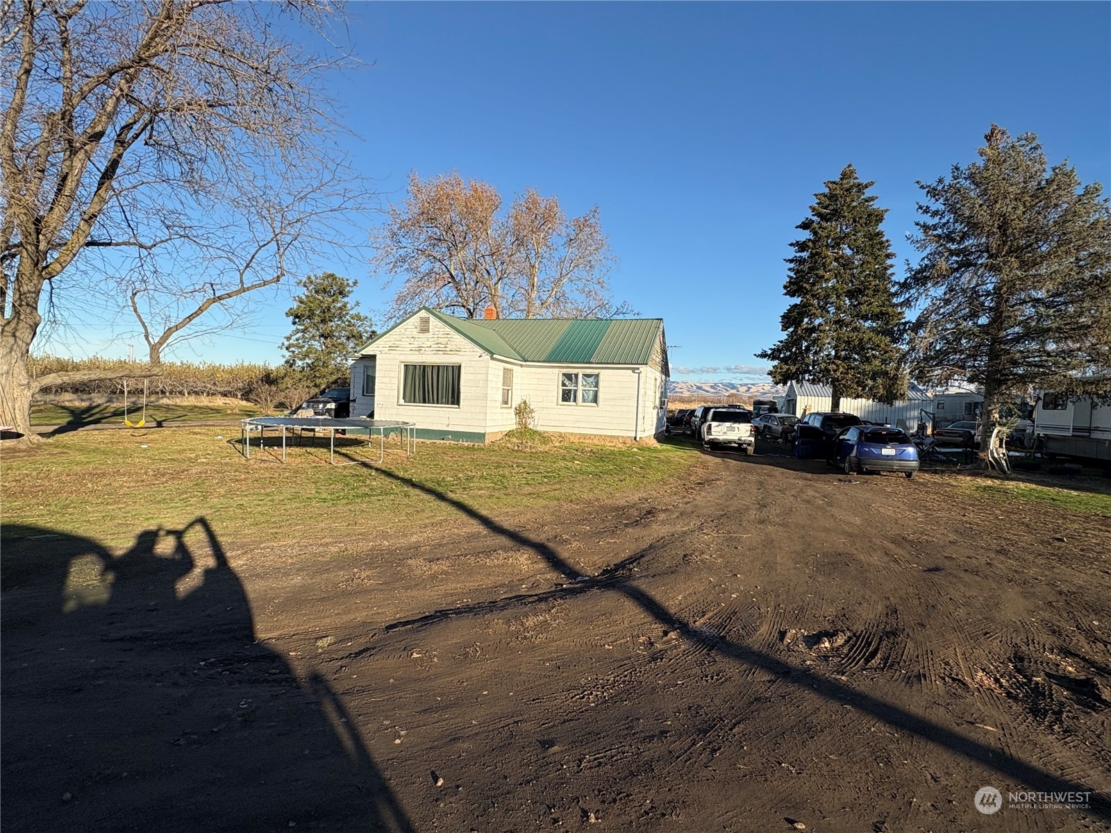 2318401 Property Photo