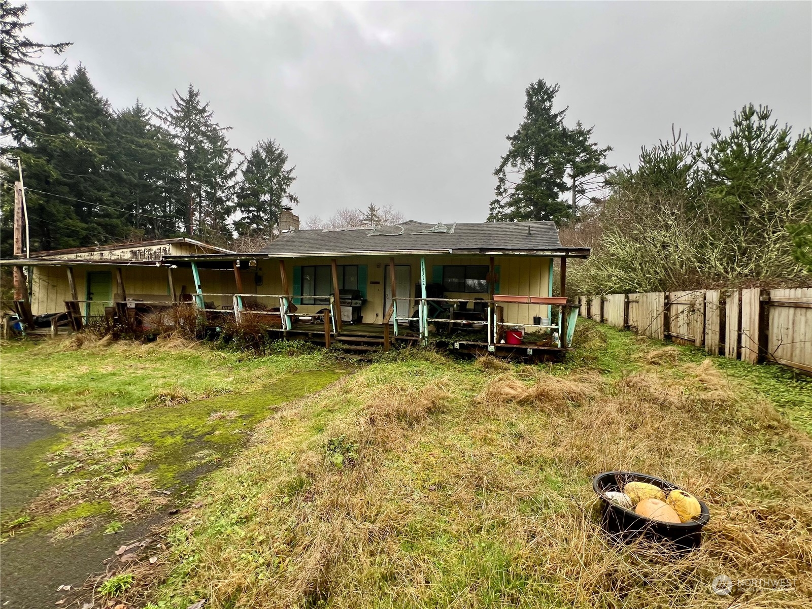 16312 Pacific Way Property Photo 3
