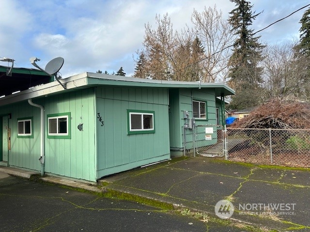 343 7th Street Property Photo 3
