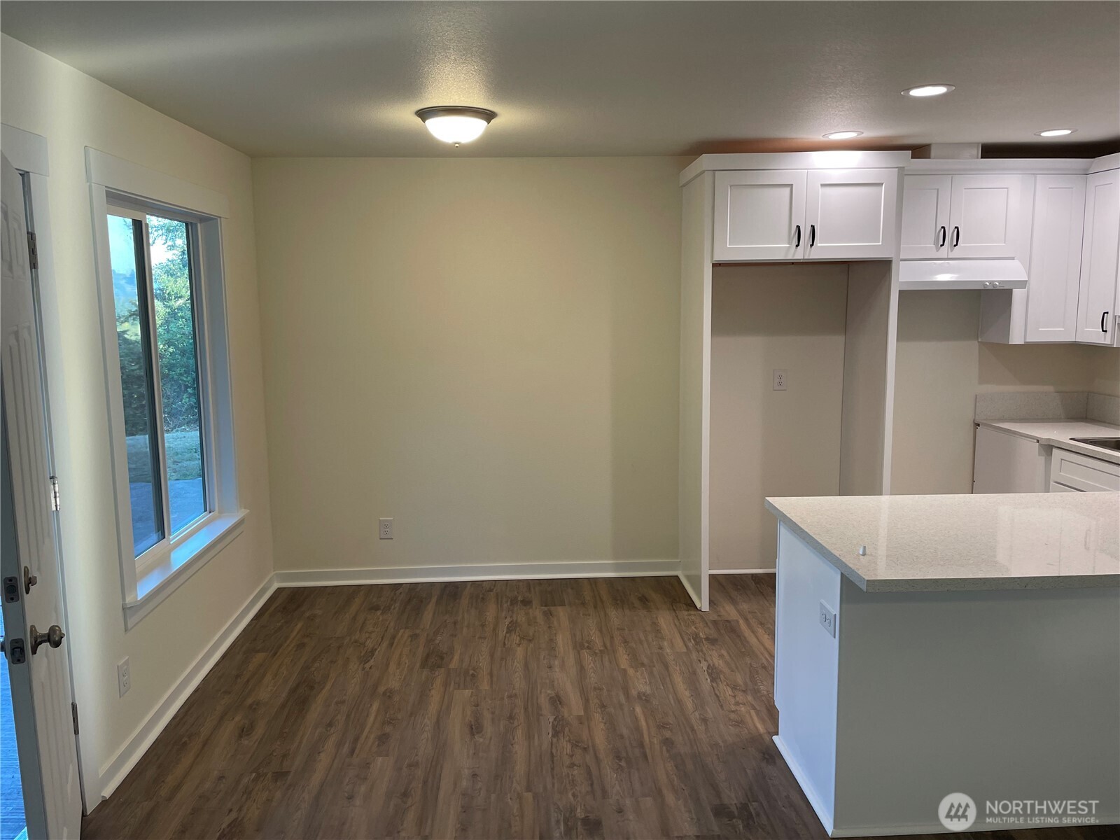 1568 Minor Road Property Photo 5