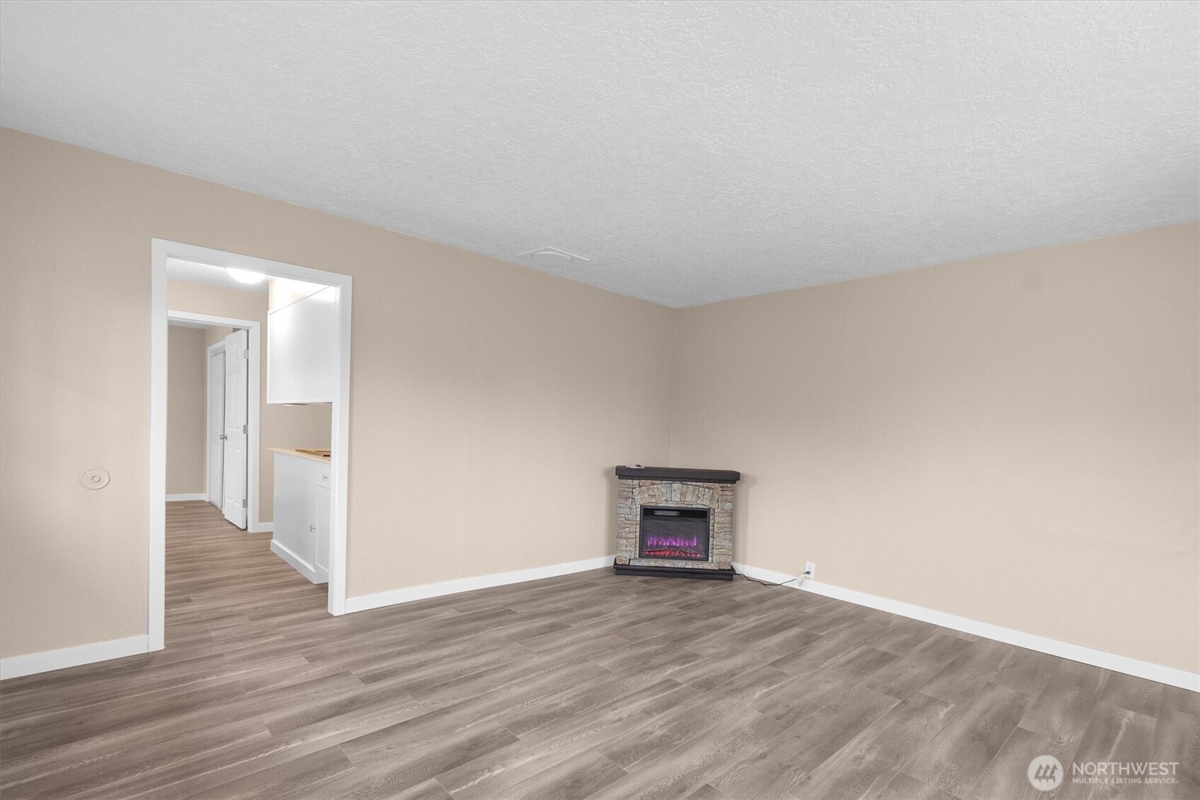 714 S 7th Avenue Property Photo 5