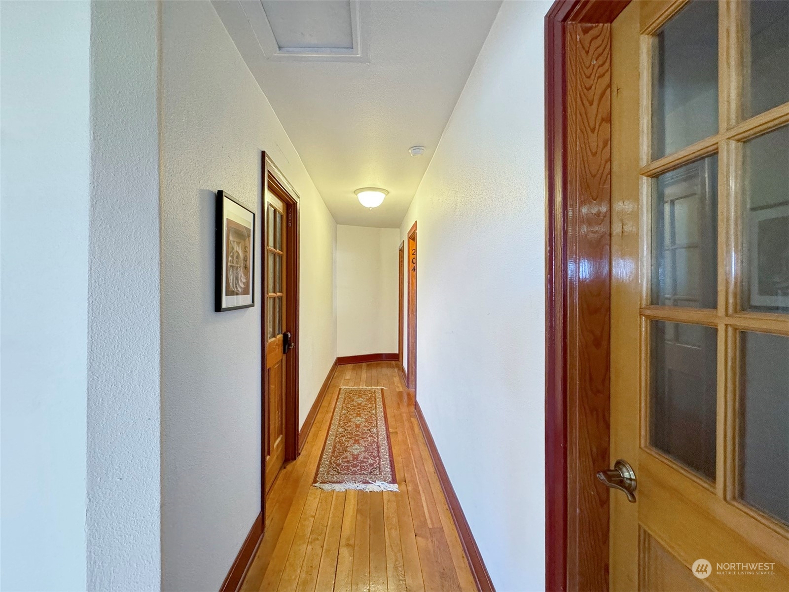229 W First Street Property Photo 16