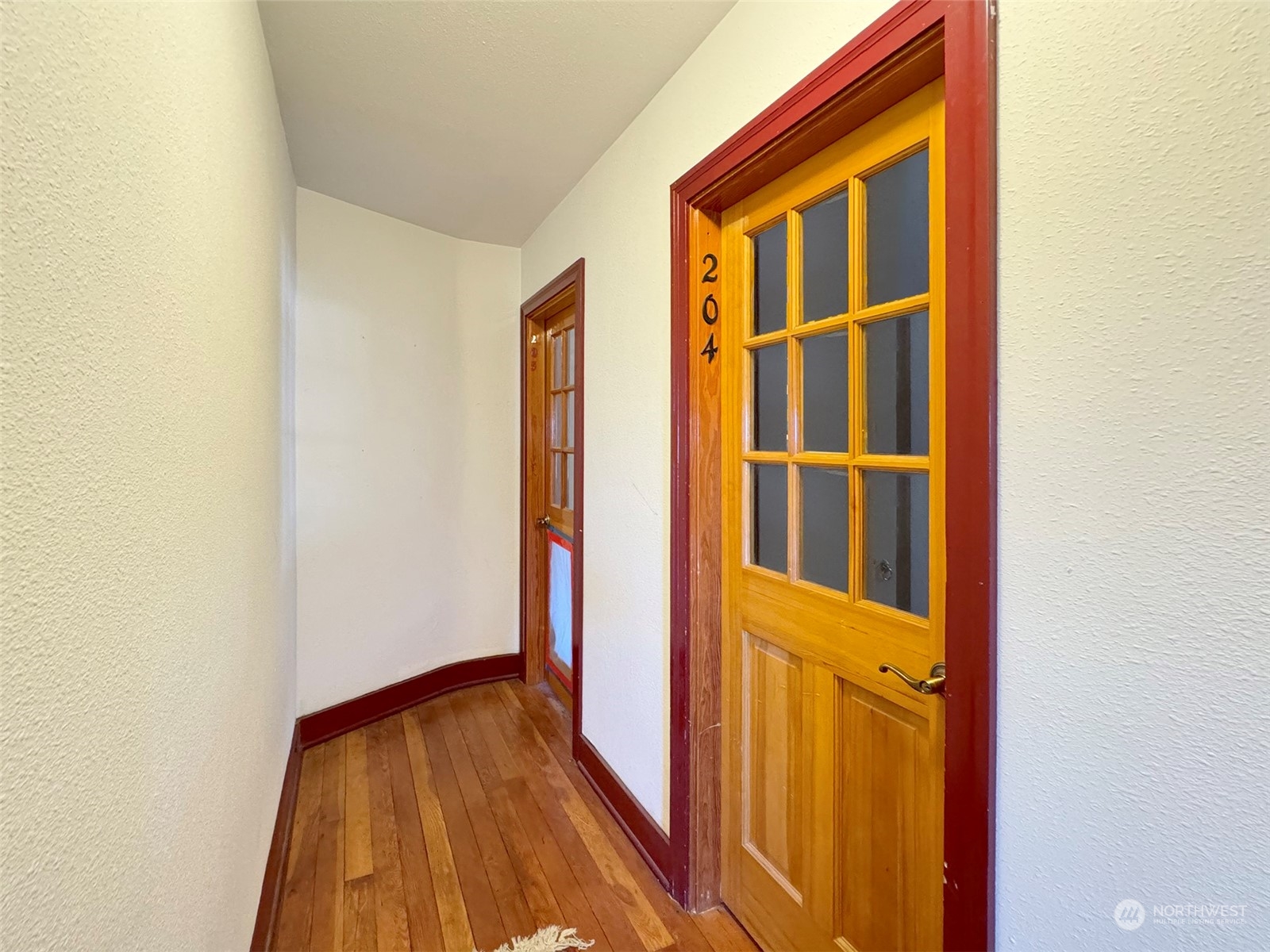 229 W First Street Property Photo 17