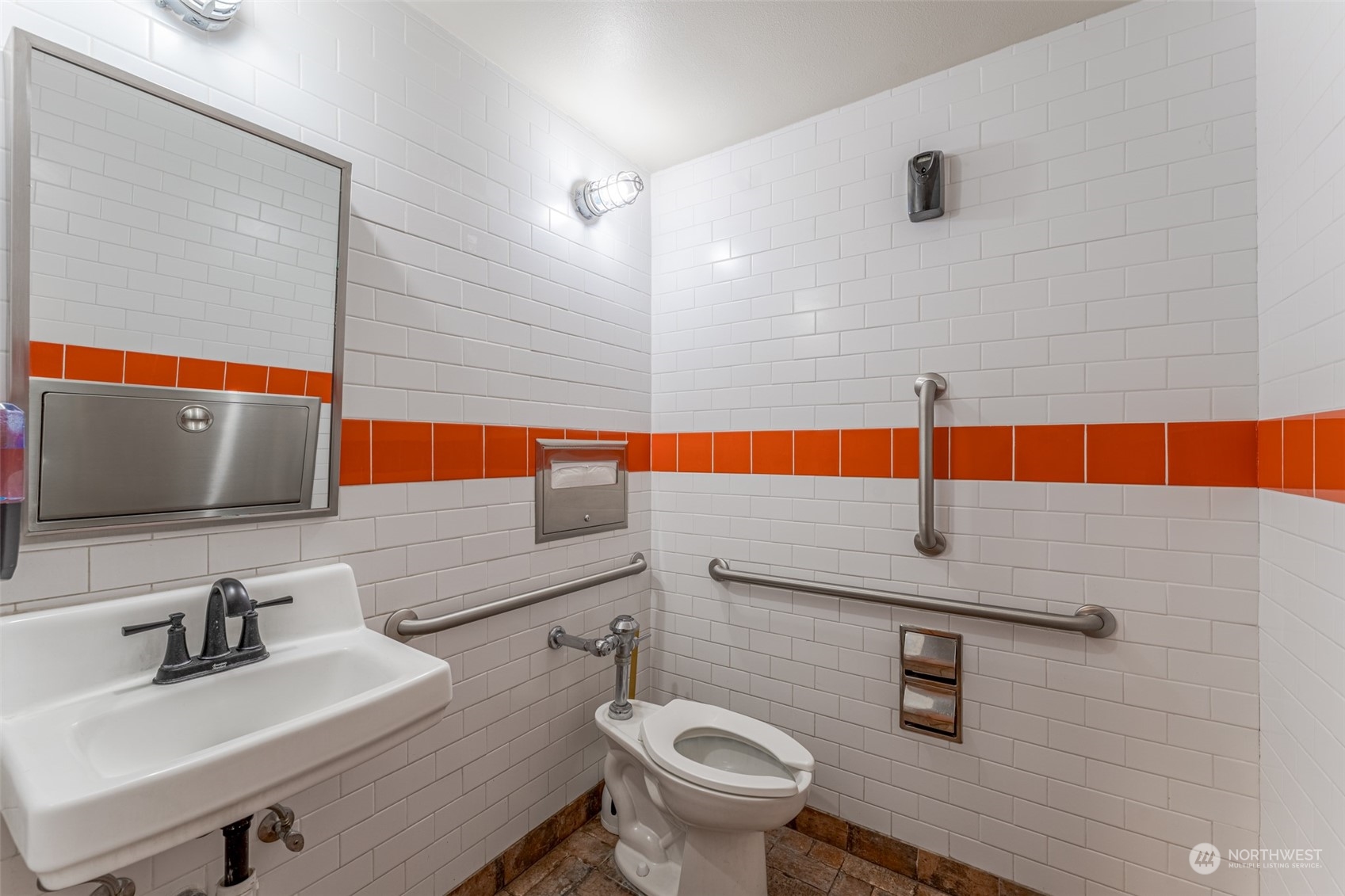 805 Basin Street Property Photo 21