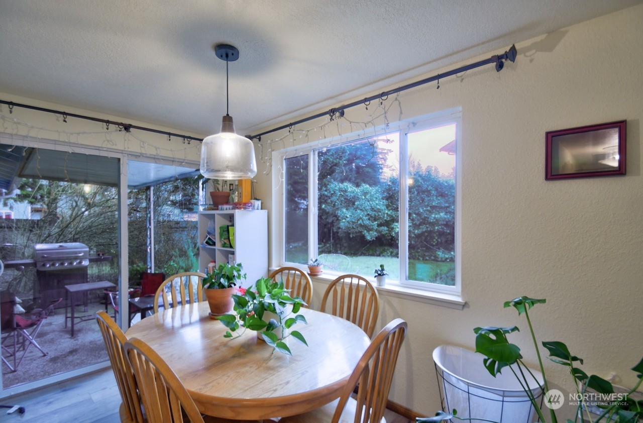 1033 Midway Drive Property Photo 3