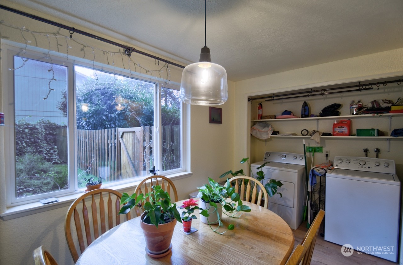 1033 Midway Drive Property Photo 6