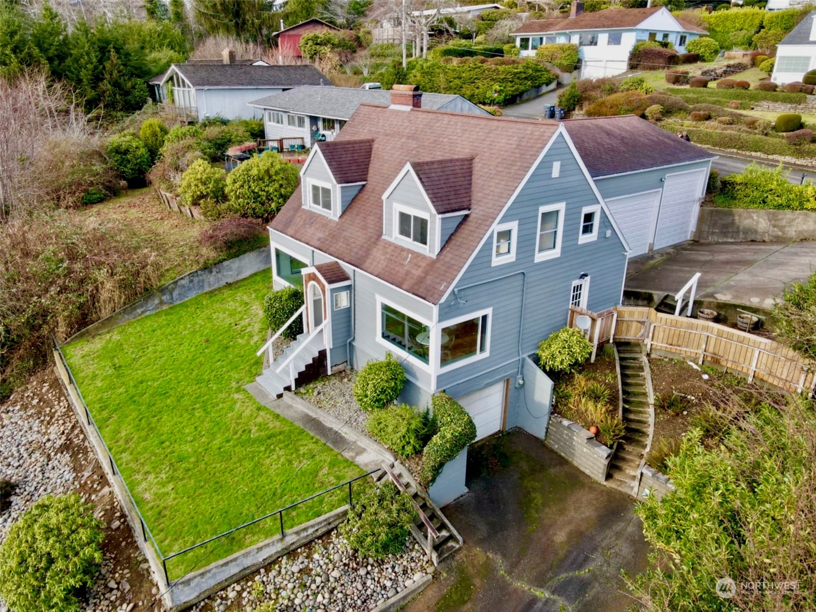 326 Lawrence Street Property Photo