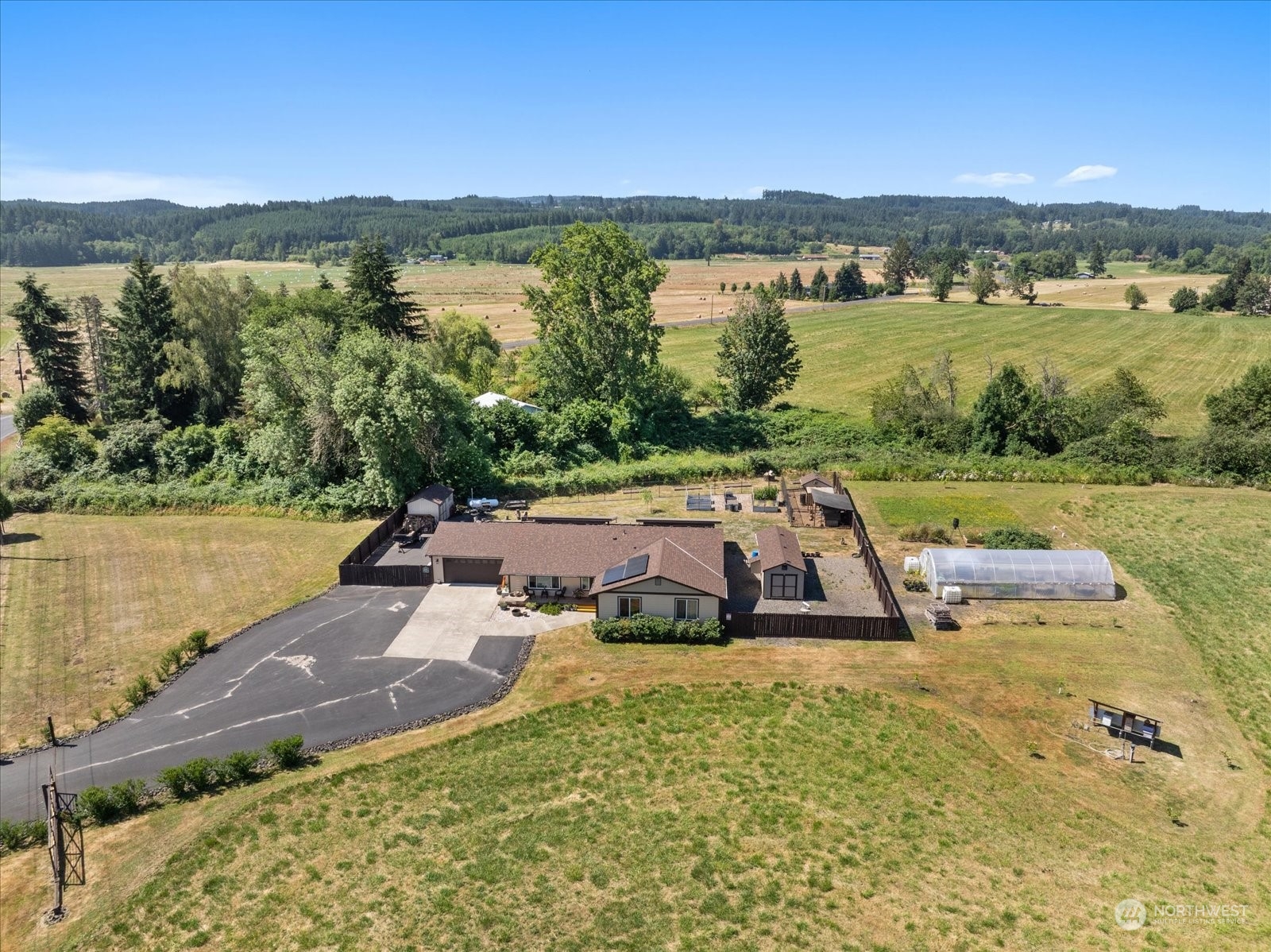 366 Twin Oaks Road Property Photo