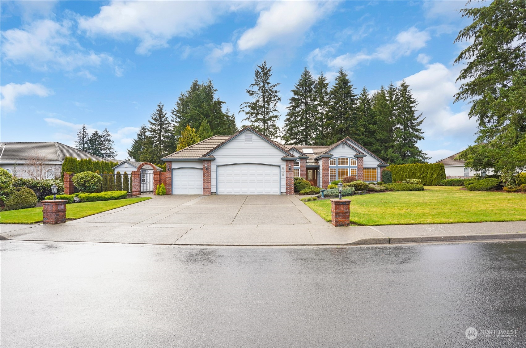 6733 Troon Lane Property Photo 1