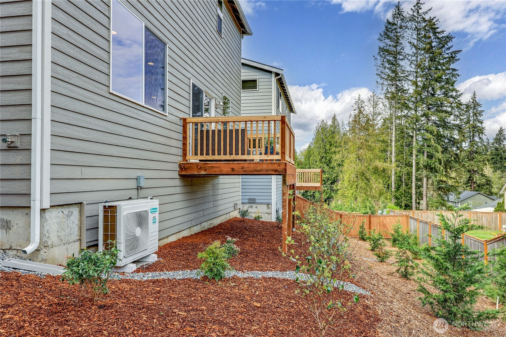 253 Ne Shadowhawk Lane Property Photo 4