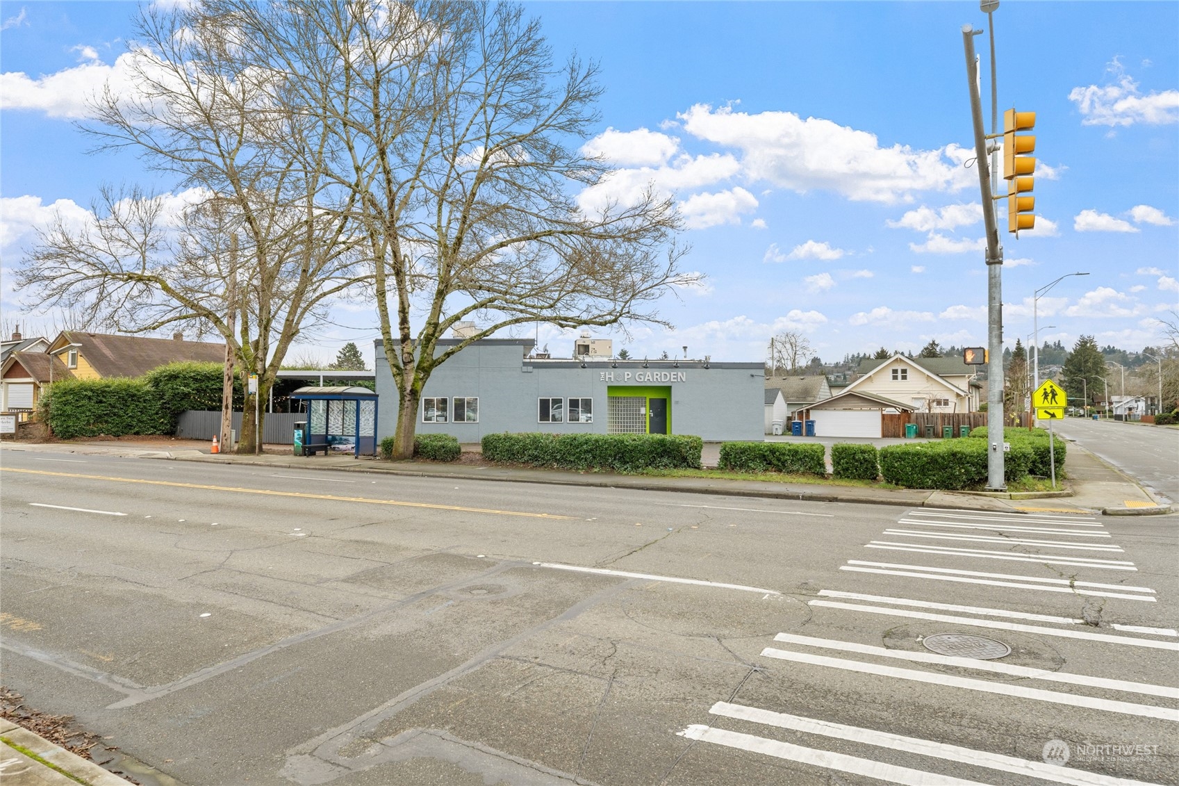 351 Park Avenue Property Photo 4